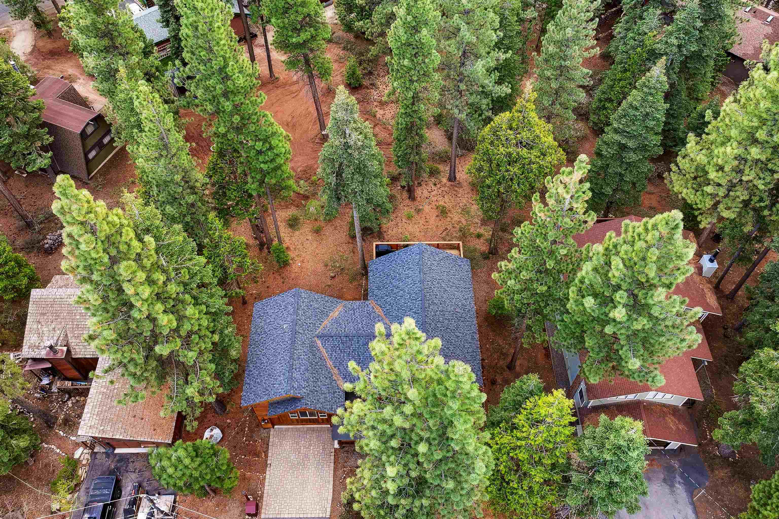 7770 Kingswood Drive