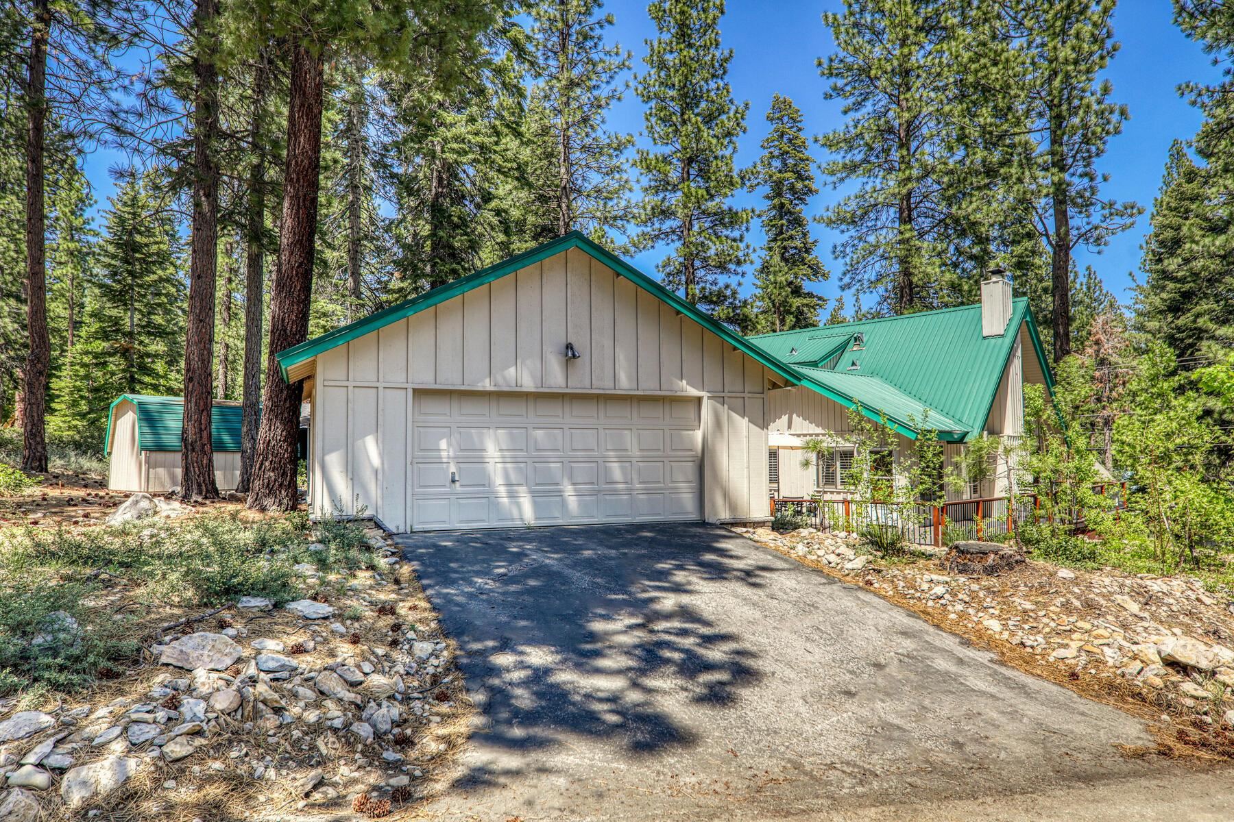 5775 Victoria Drive