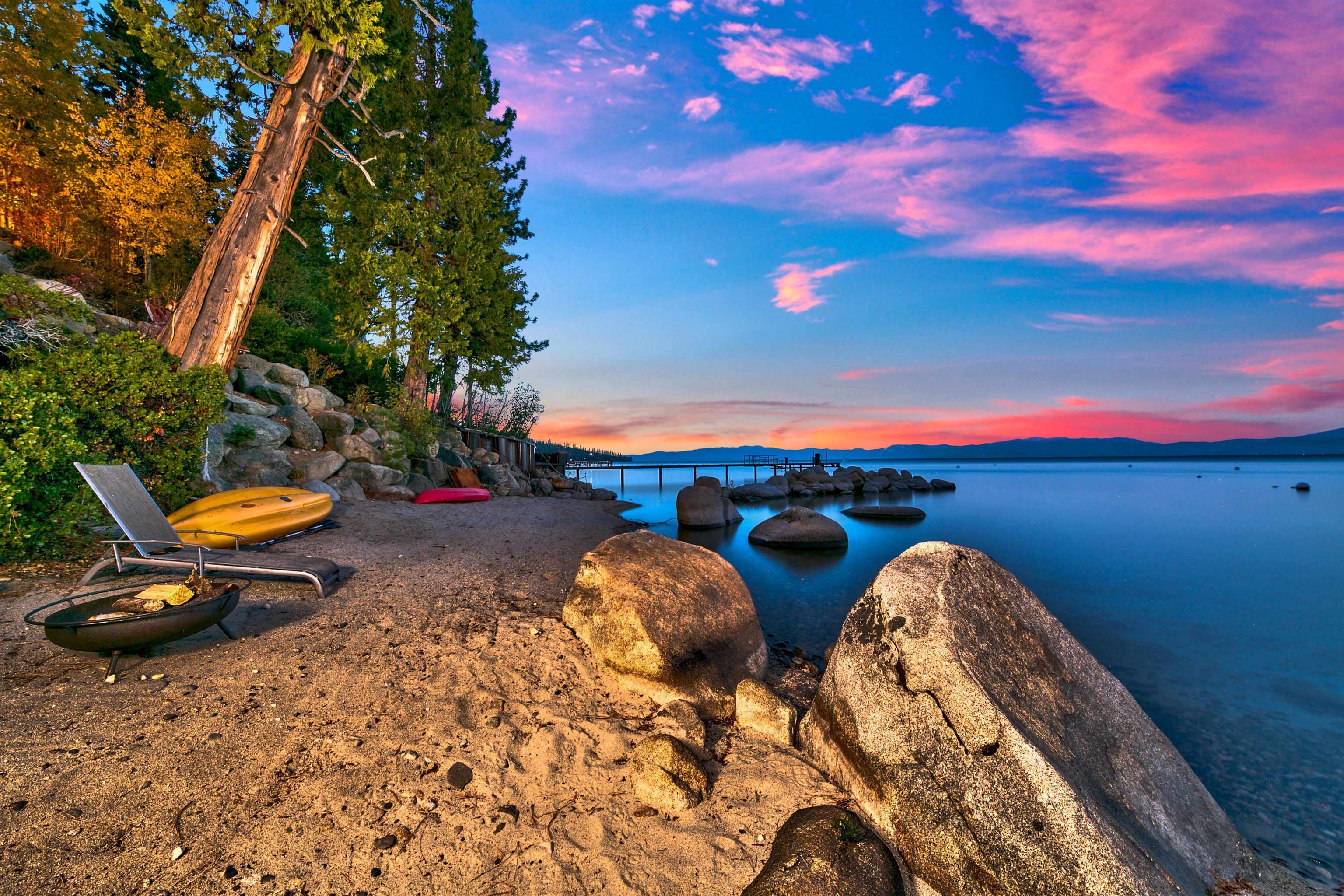 8747 Lakeside Drive