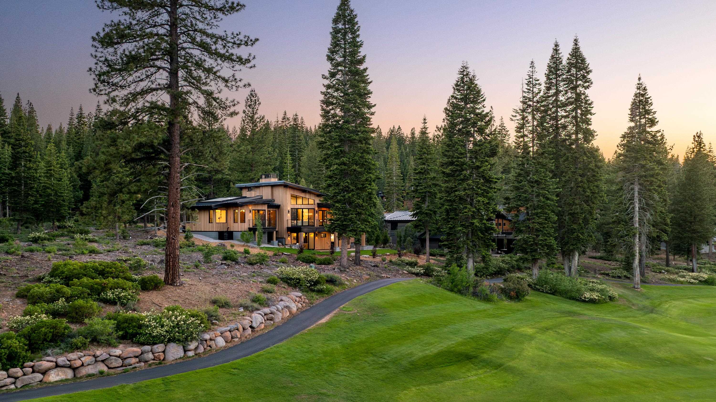 9275 Brae Road
