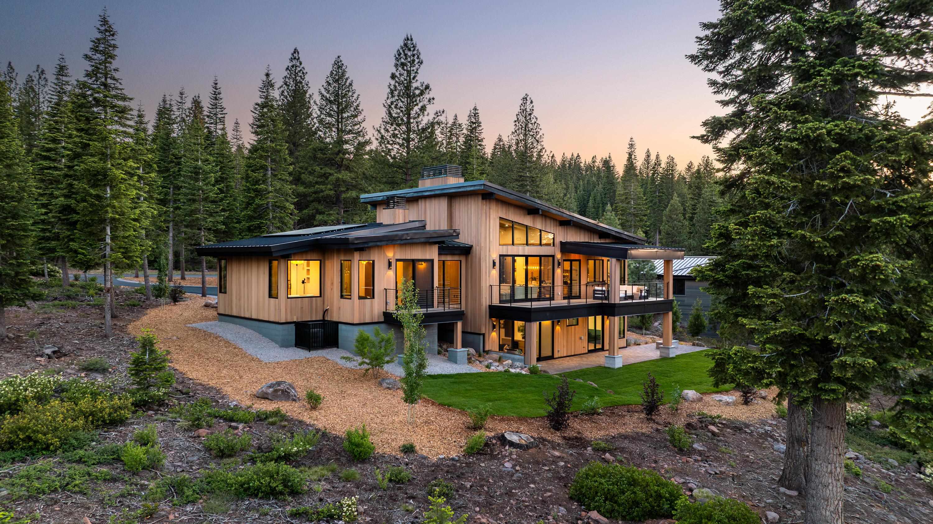 9275 Brae Road