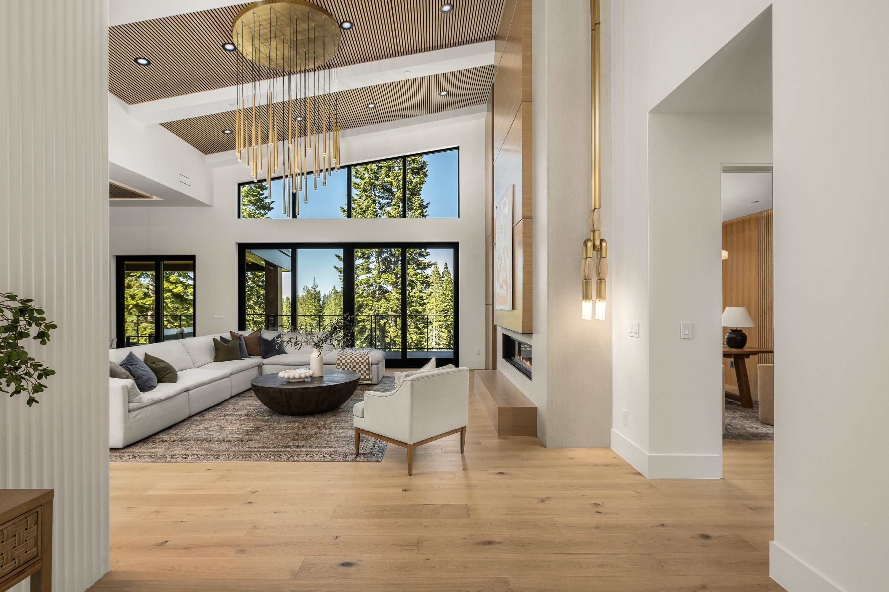 9275 Brae Road