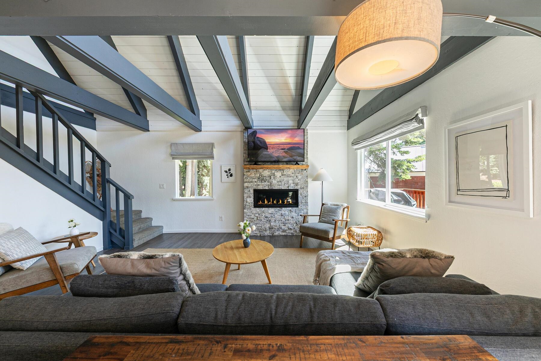 925 Carnelian Circle