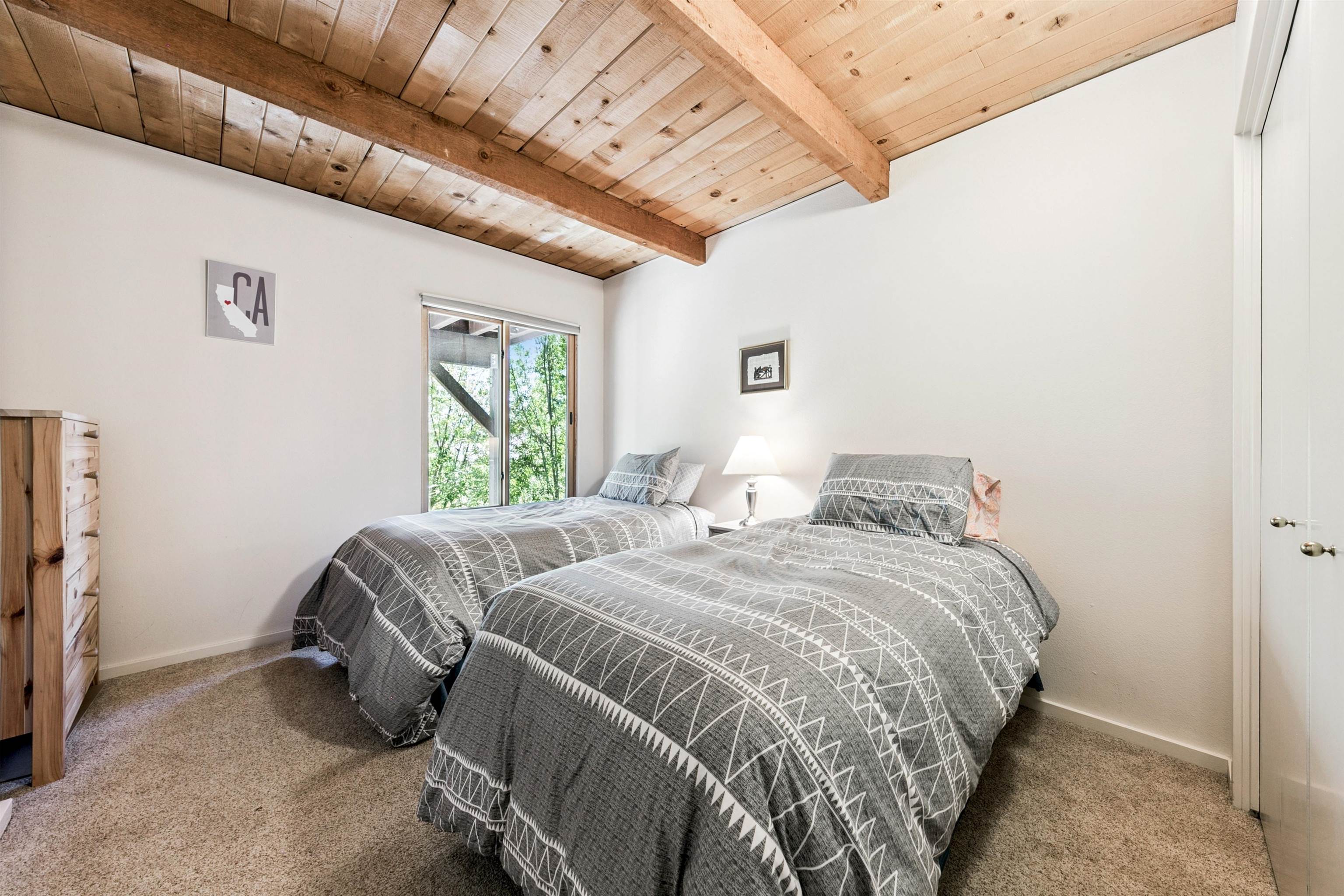 125 Lassen Drive Unit: 4