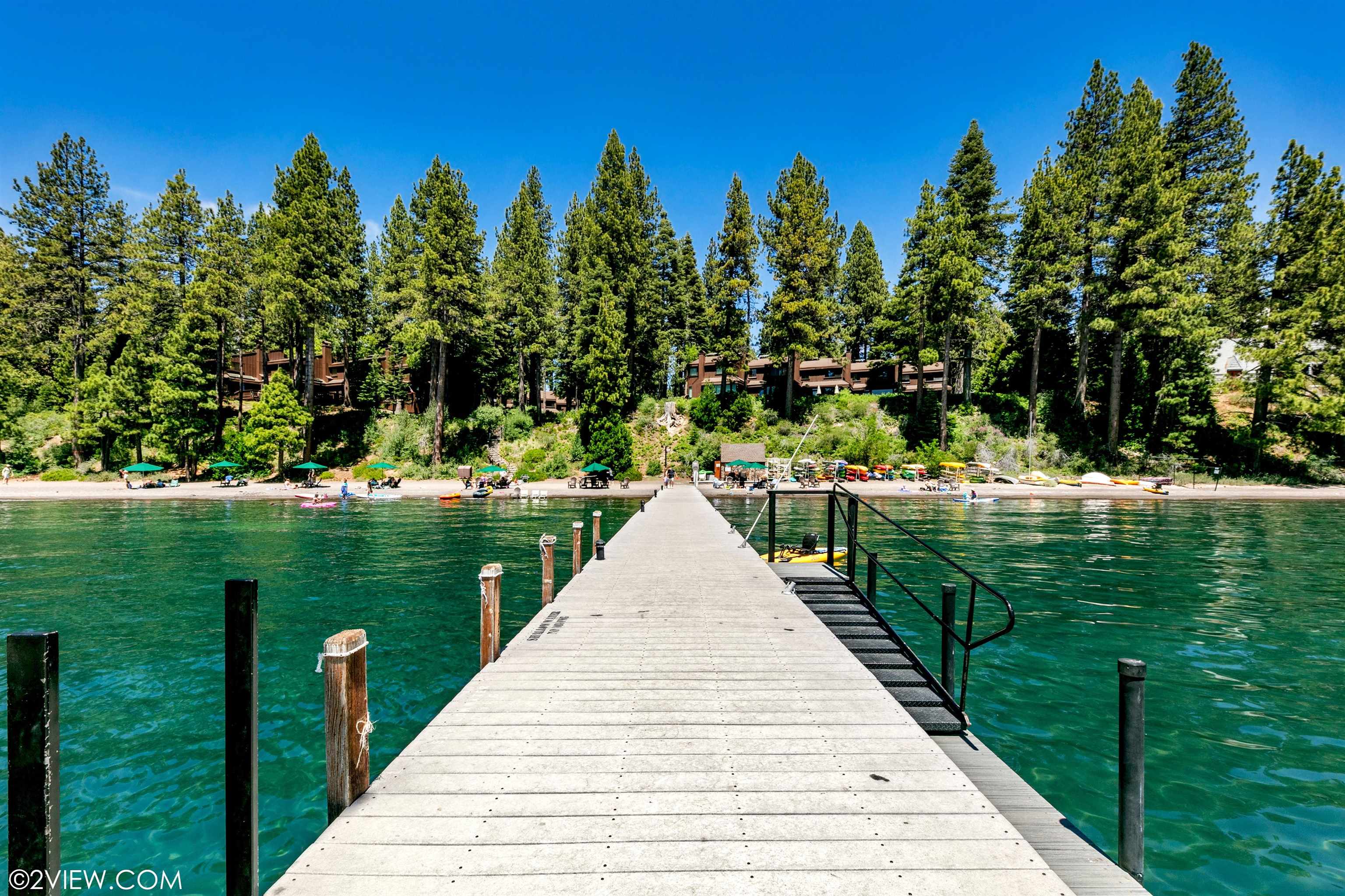 125 Lassen Drive Unit: 4