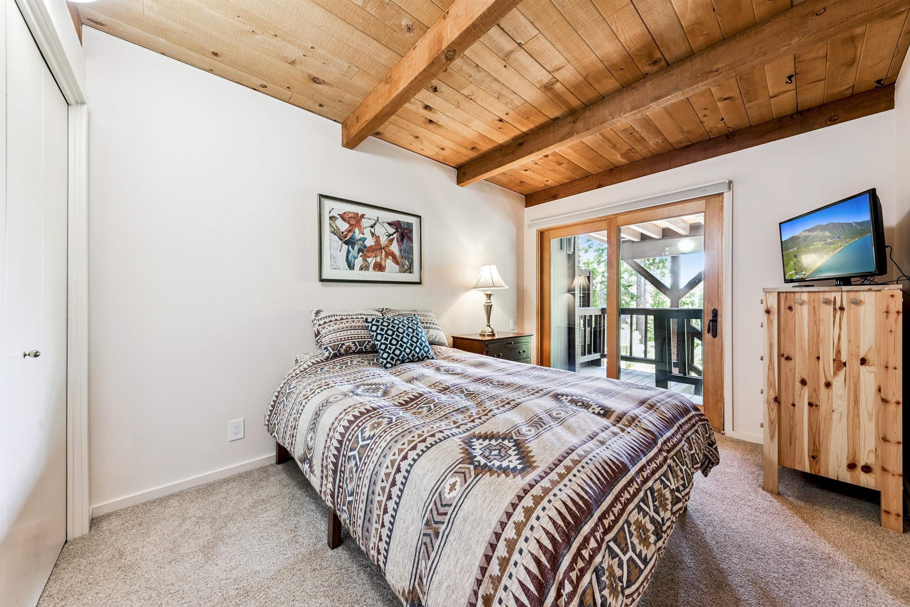 125 Lassen Drive Unit: 4