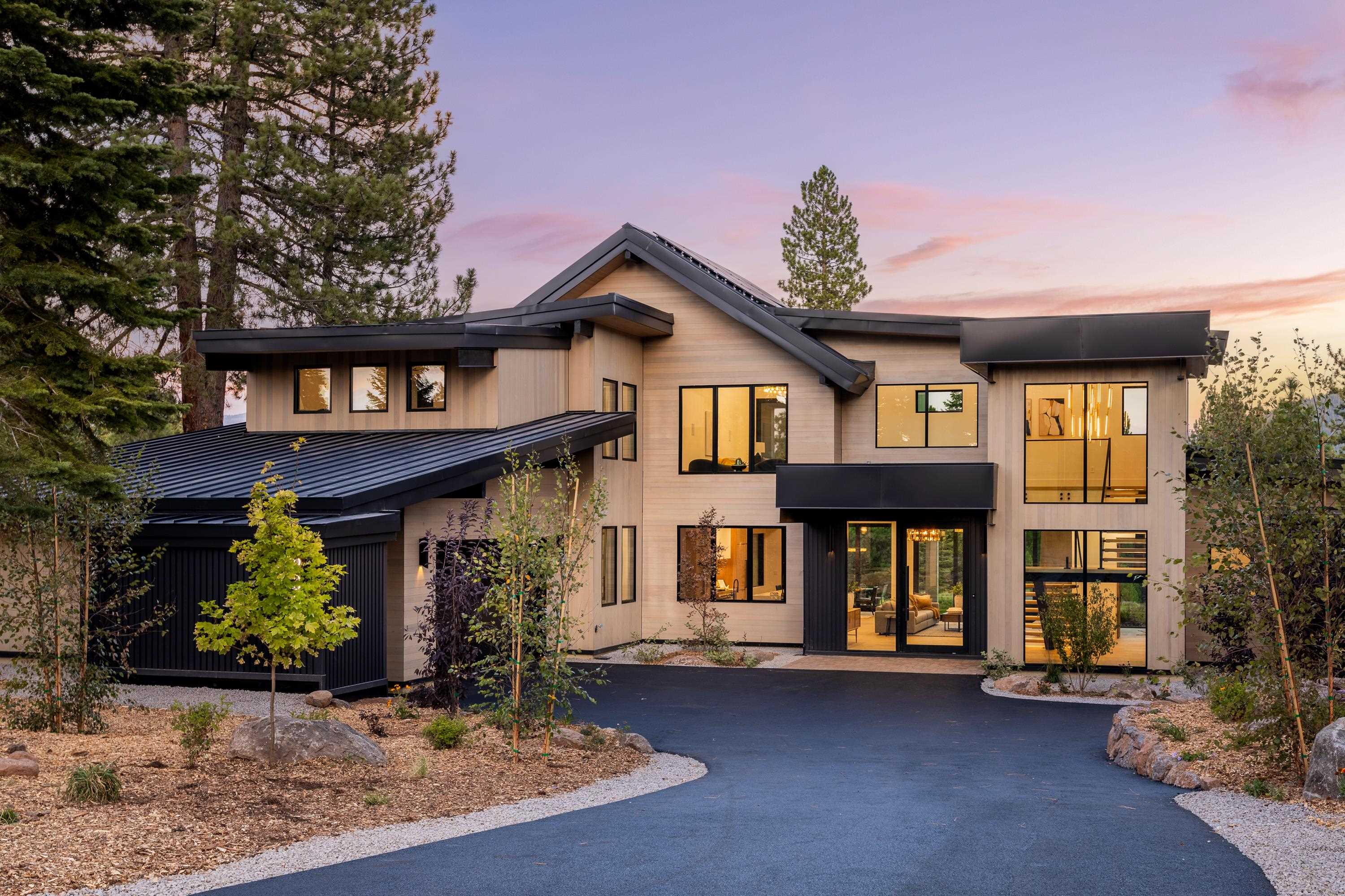 9308 Gaston Court