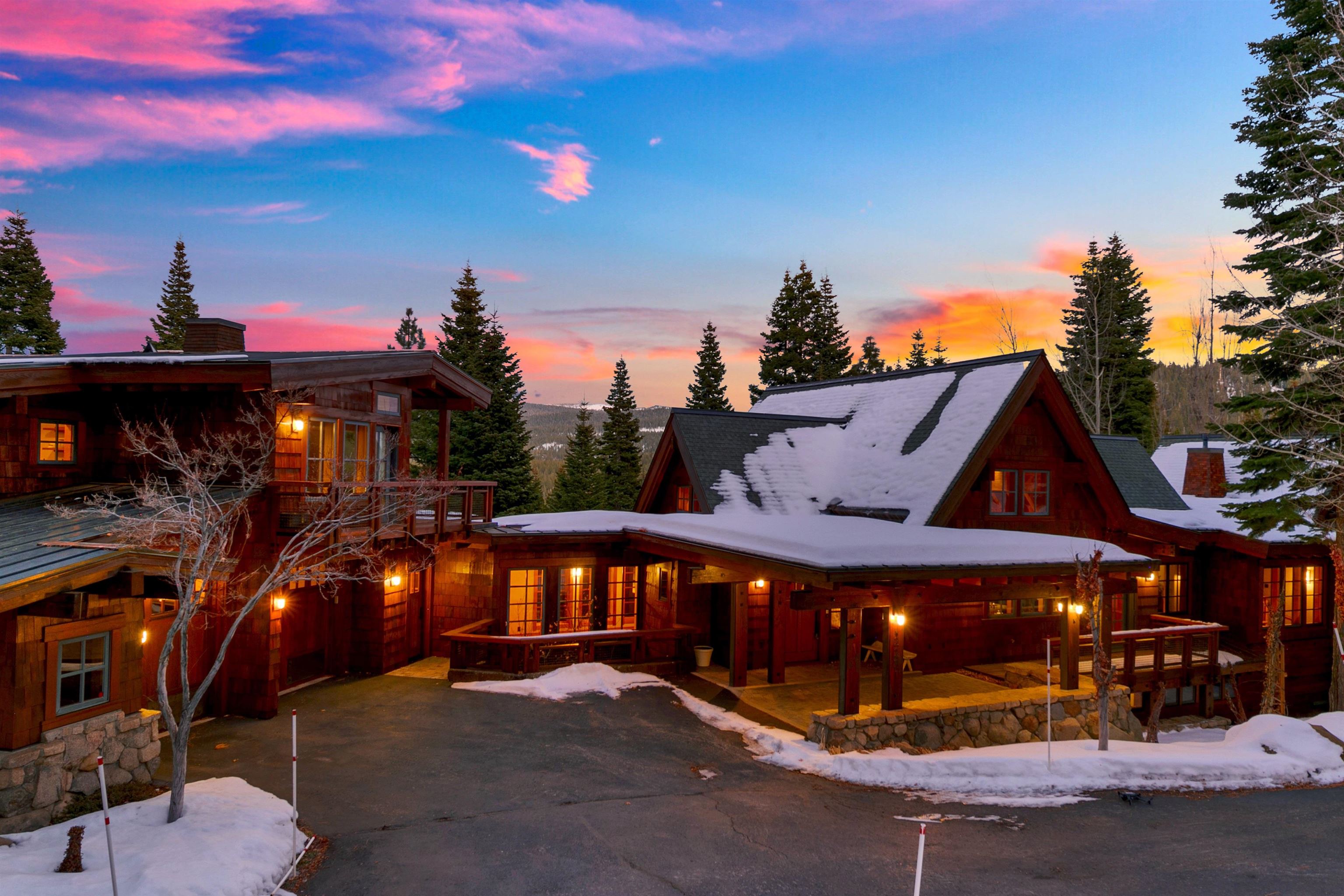 2221 Silver Fox Court