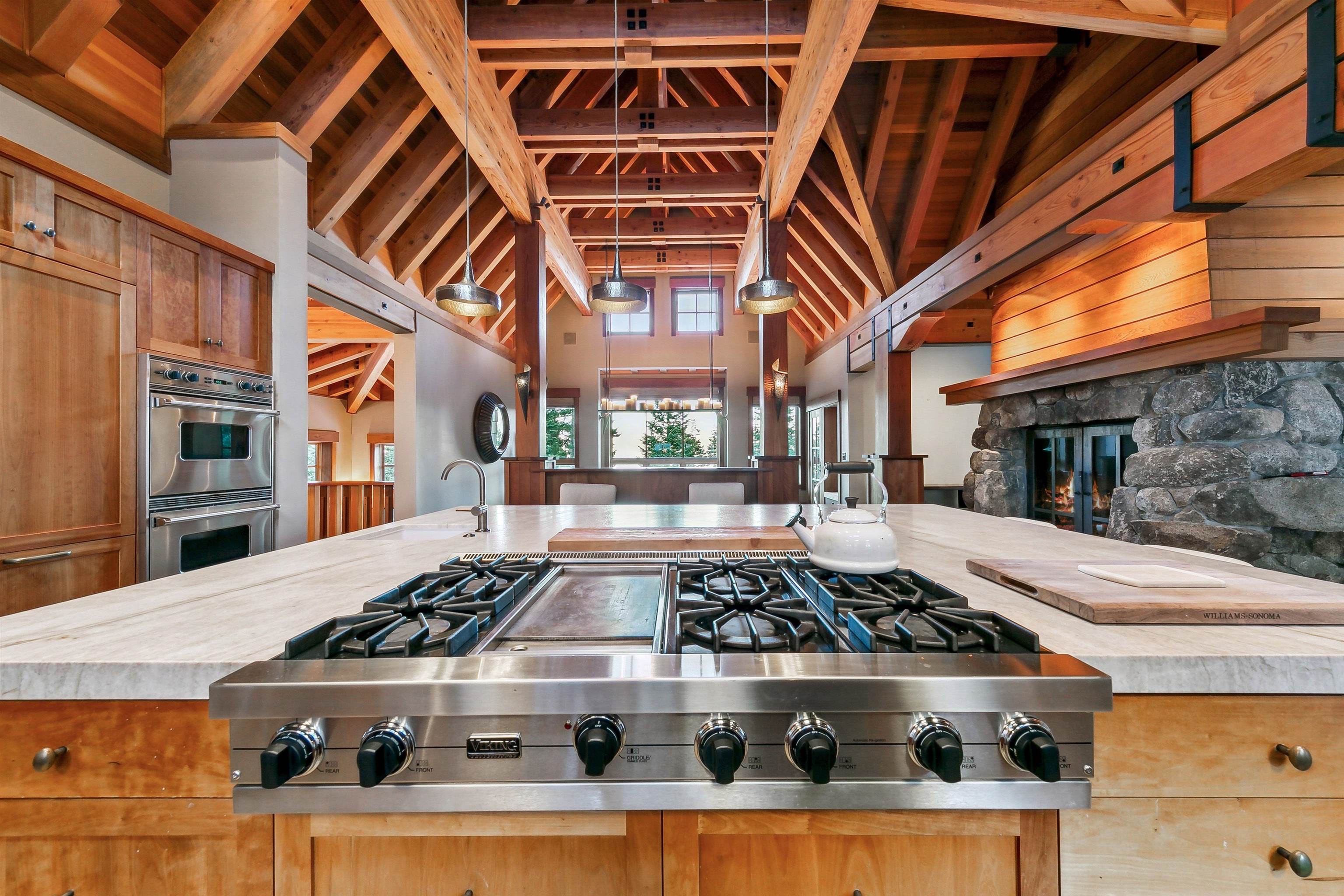 2221 Silver Fox Court