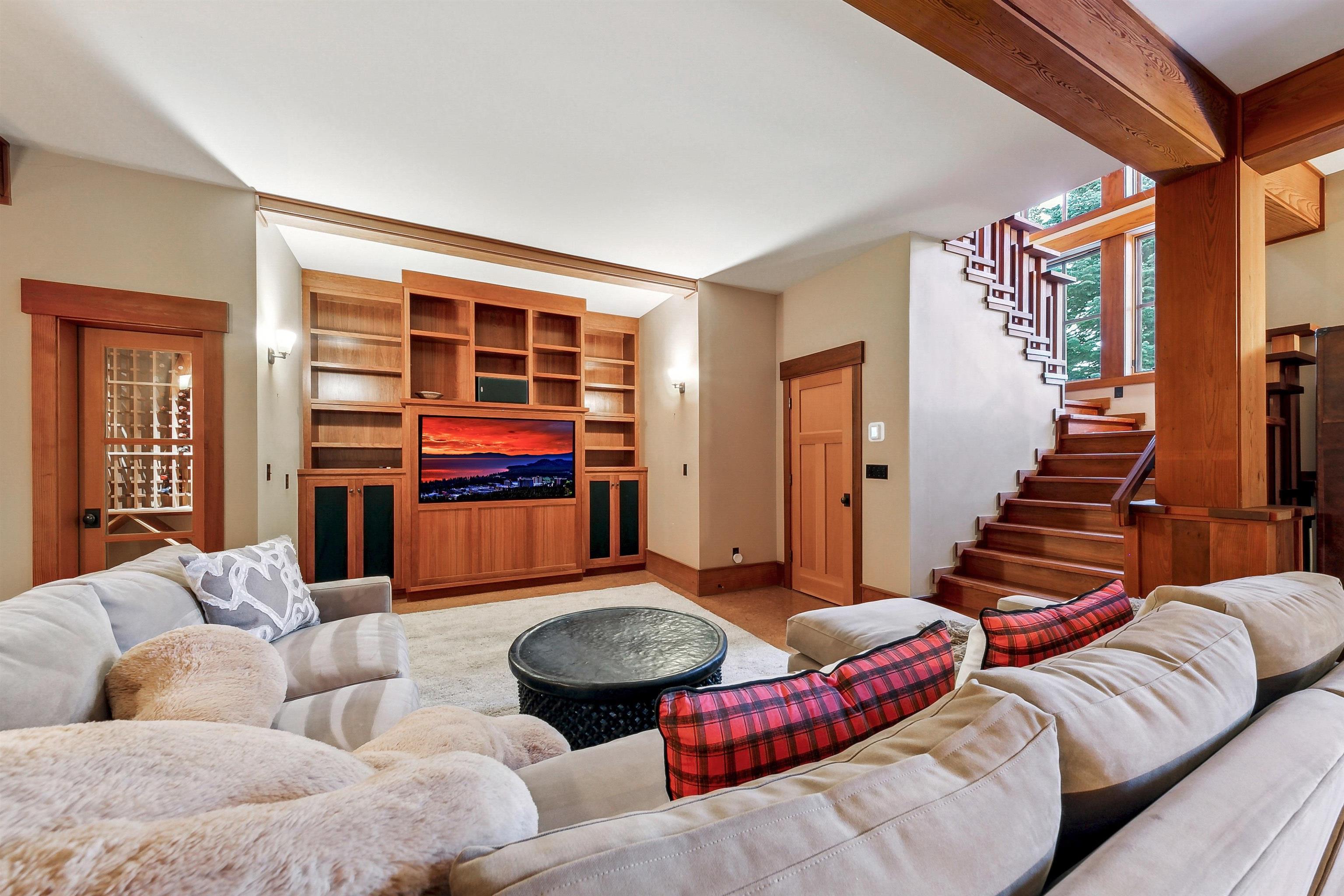 2221 Silver Fox Court
