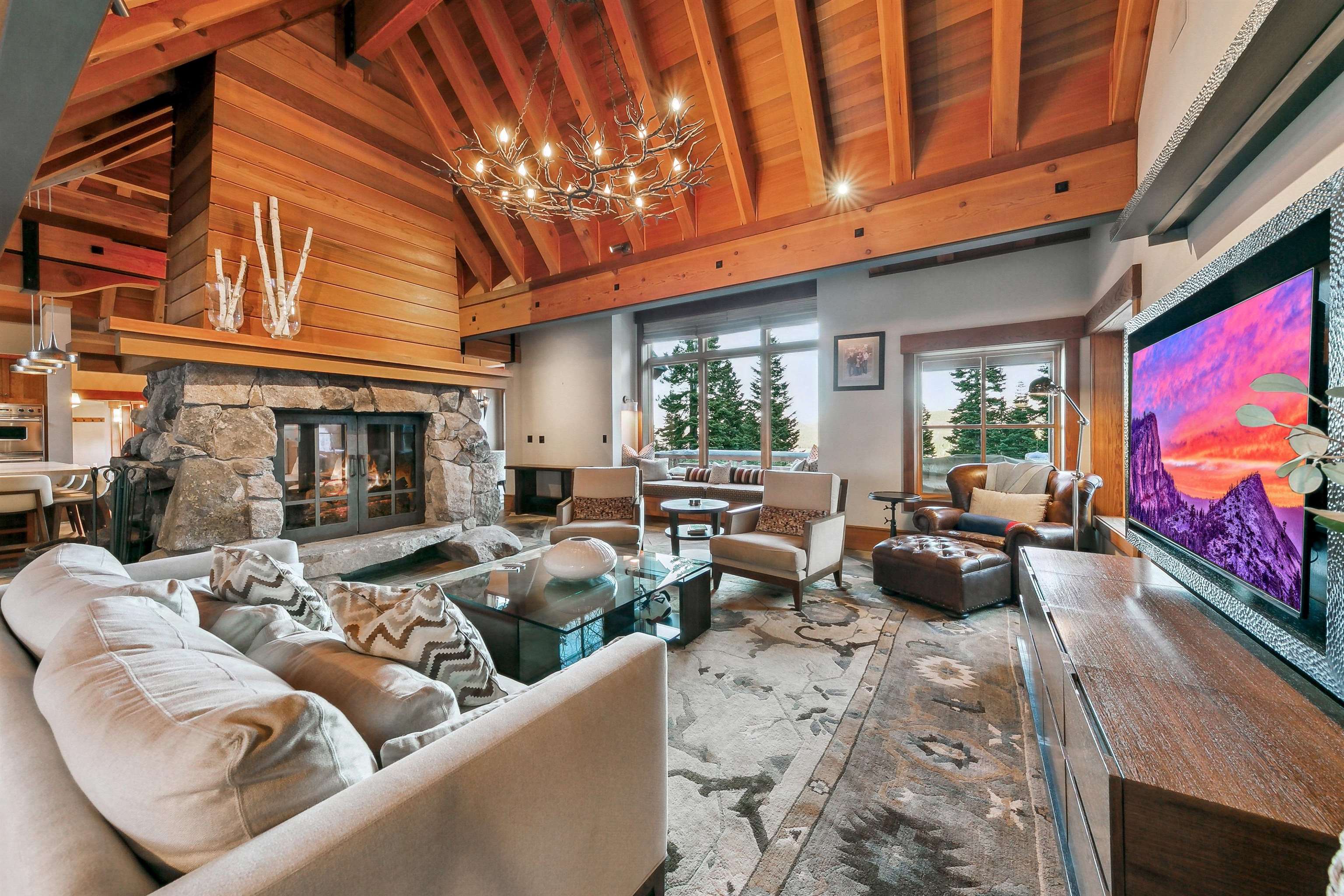 2221 Silver Fox Court