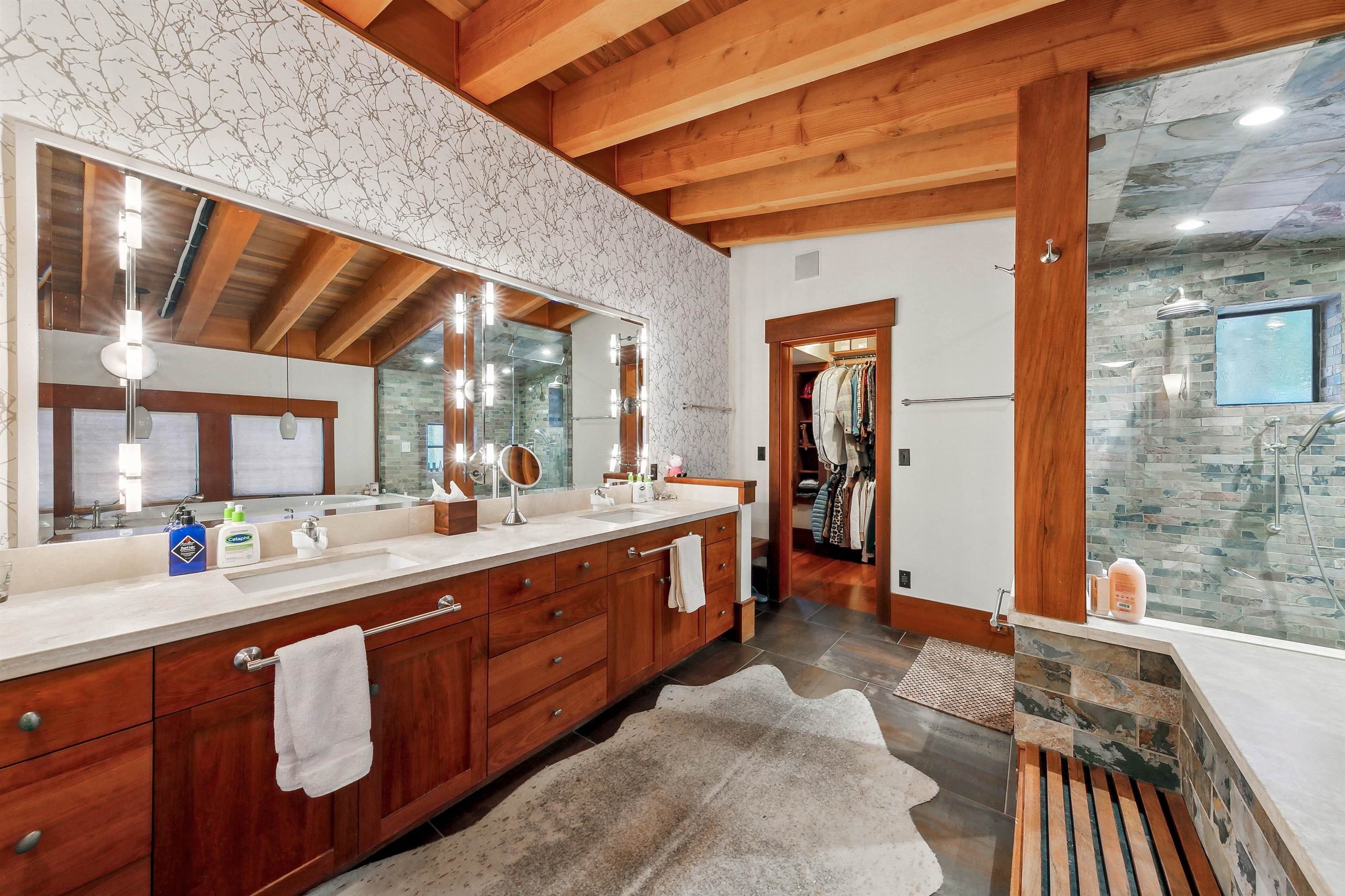 2221 Silver Fox Court