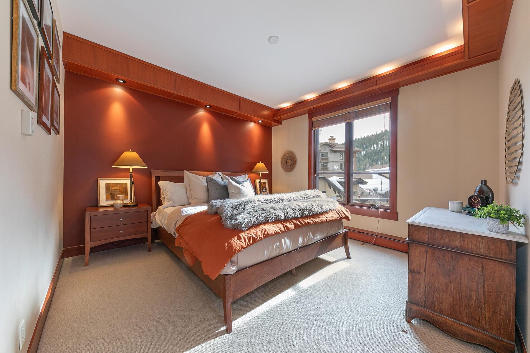 1850 Village South Road Unit: 228