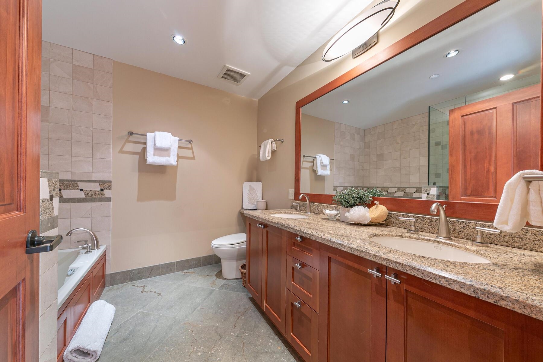 1850 Village South Road Unit: 228