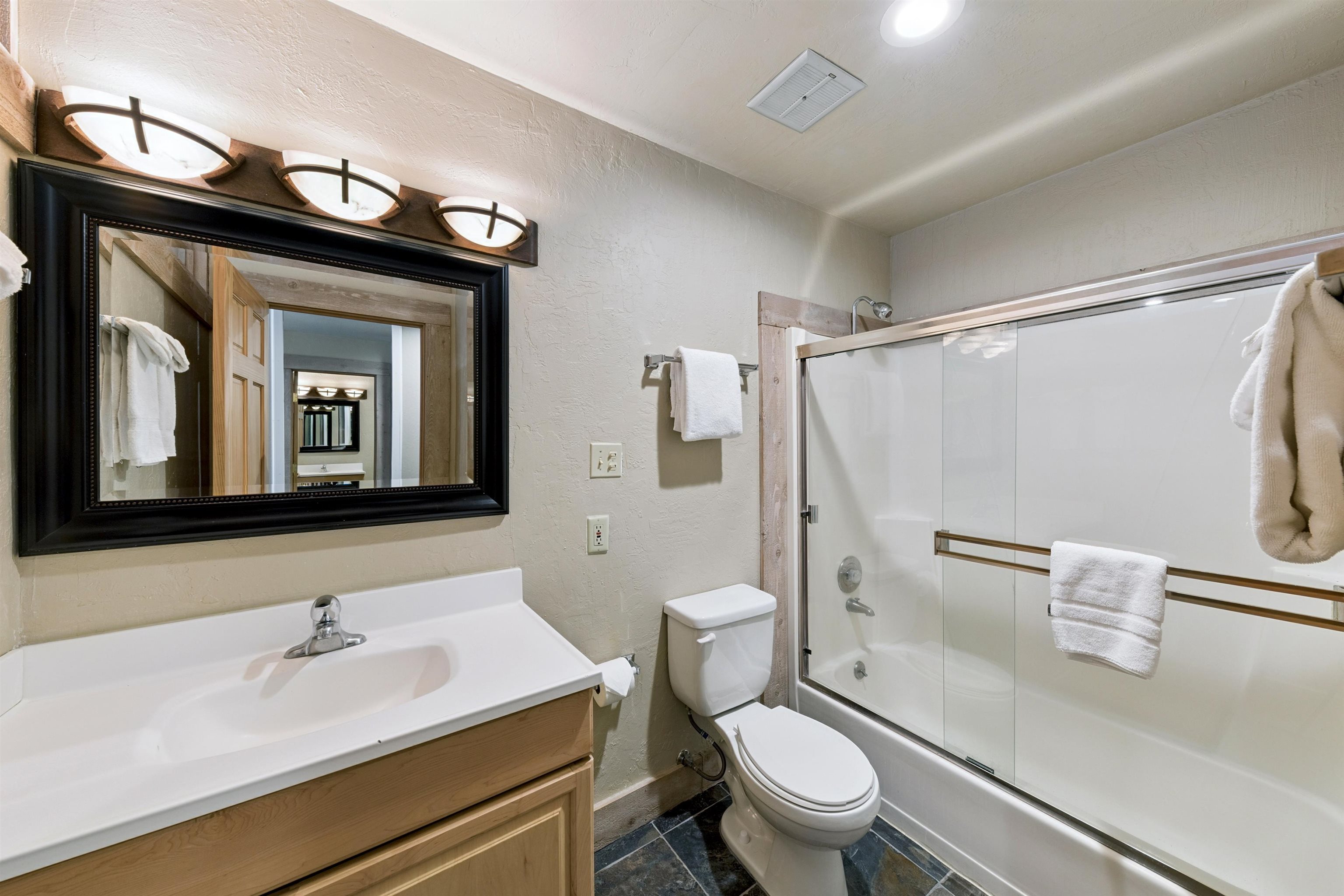 2000 North Village Drive Unit: 223