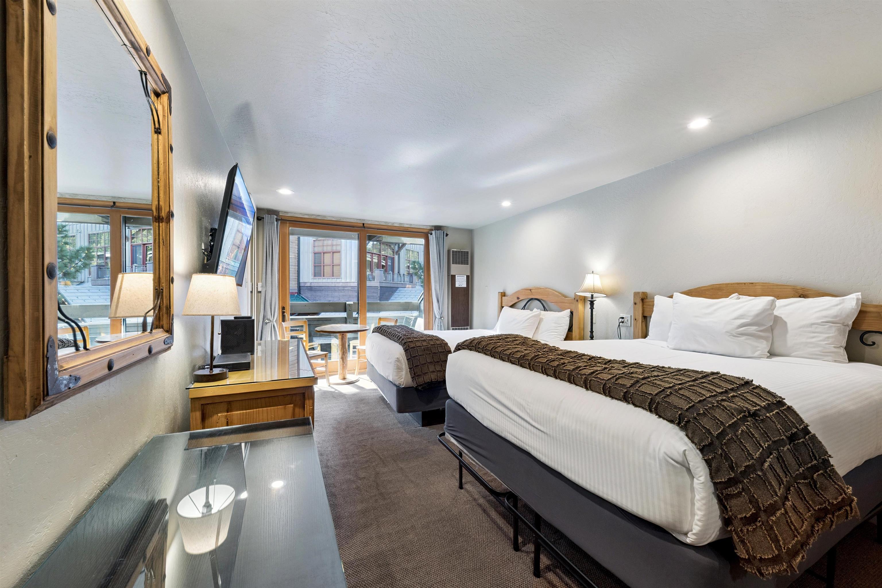 2000 North Village Drive Unit: 223
