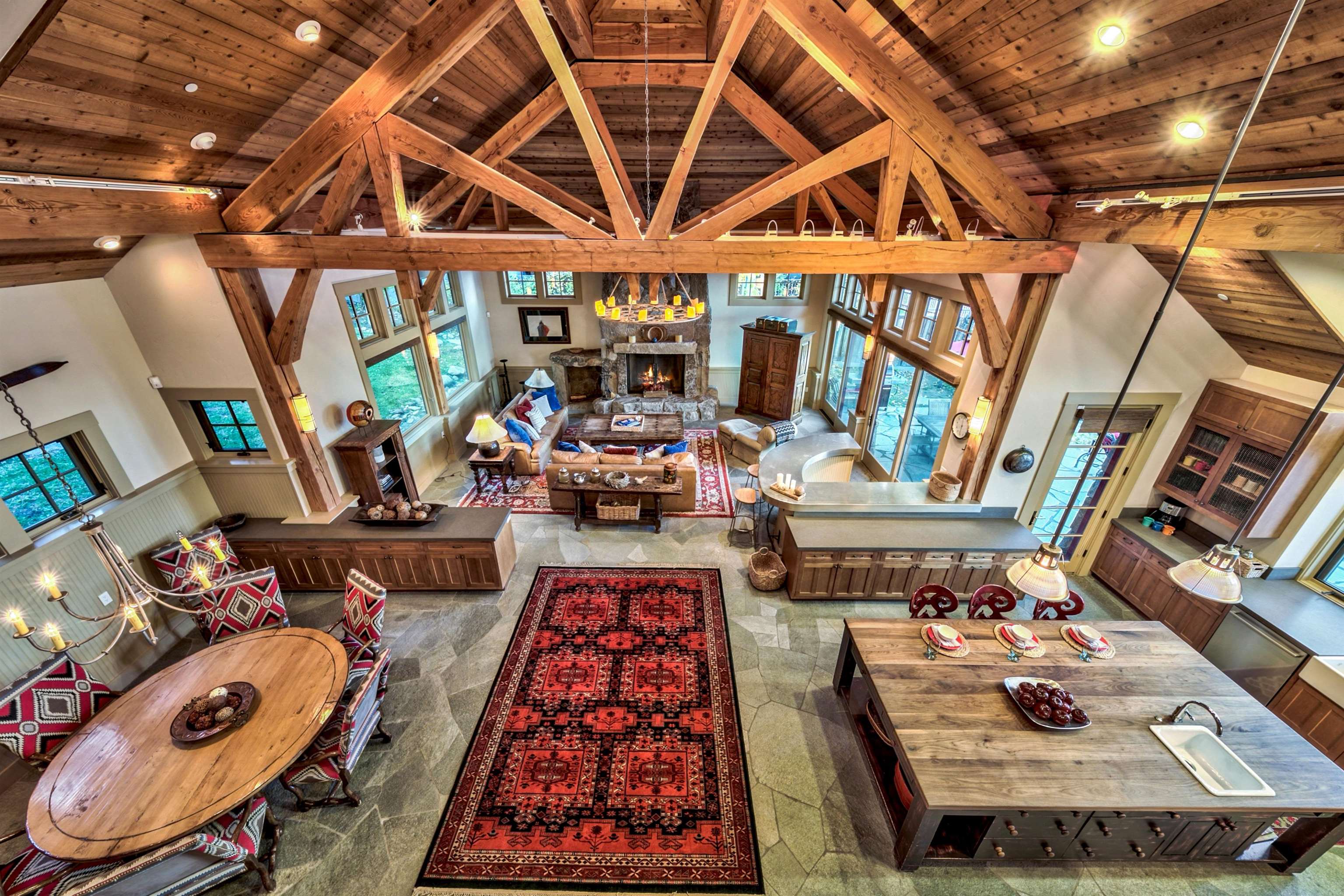 8747 Lakeside Drive