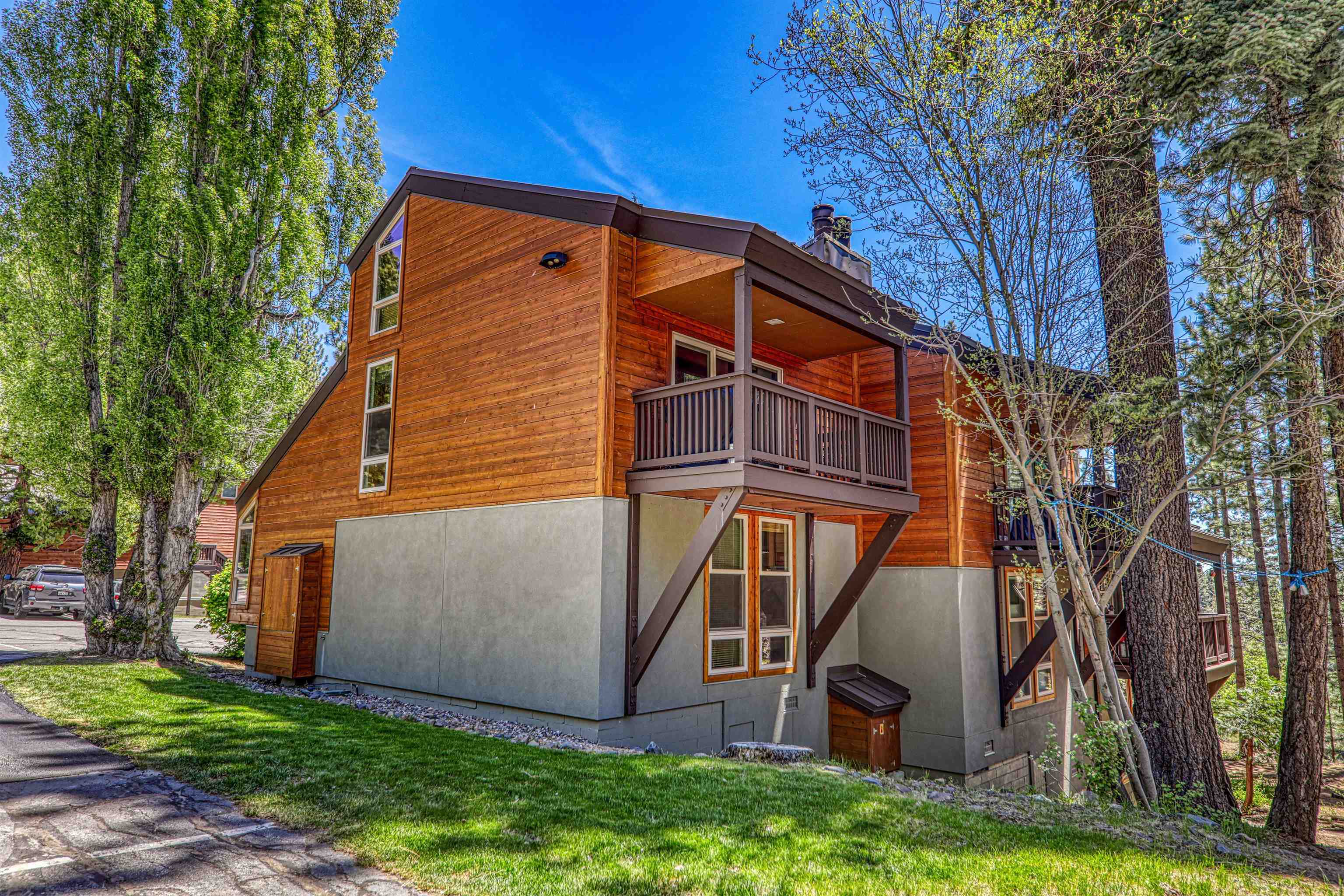 2755 North Lake Boulevard # 64 Unit: #64