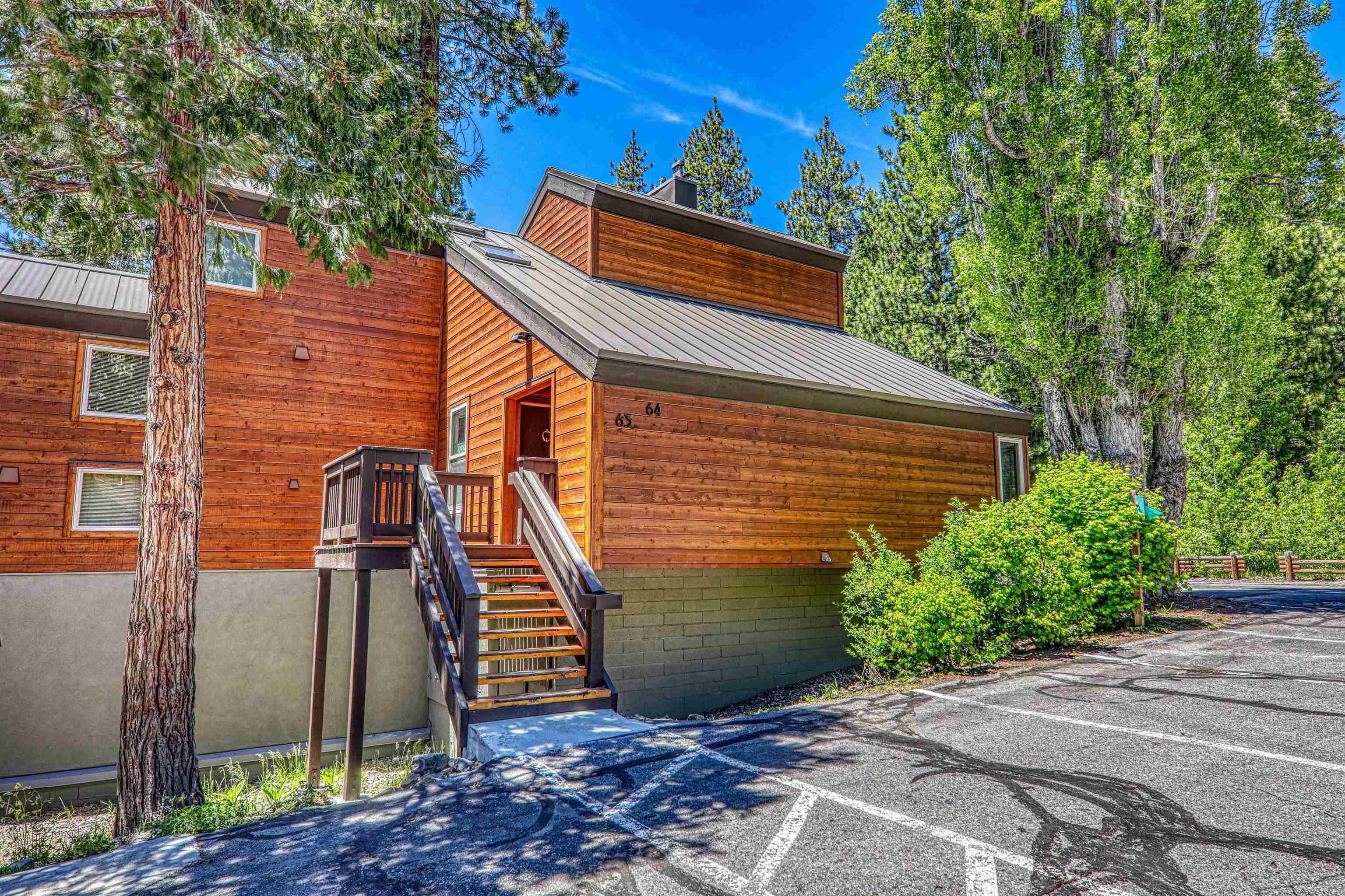 2755 North Lake Boulevard # 64 Unit: #64
