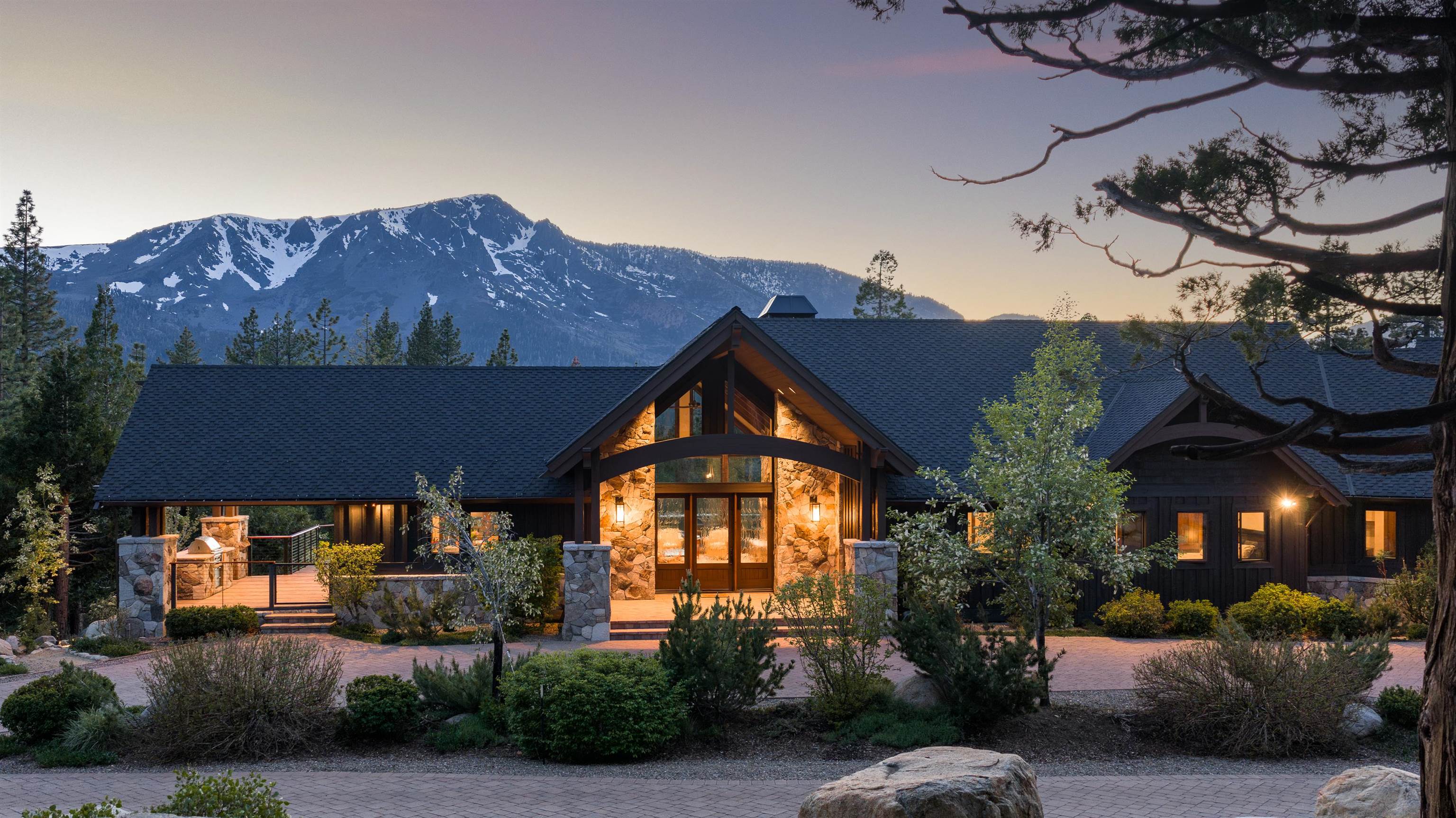 2081 Tahoe Mountain Road