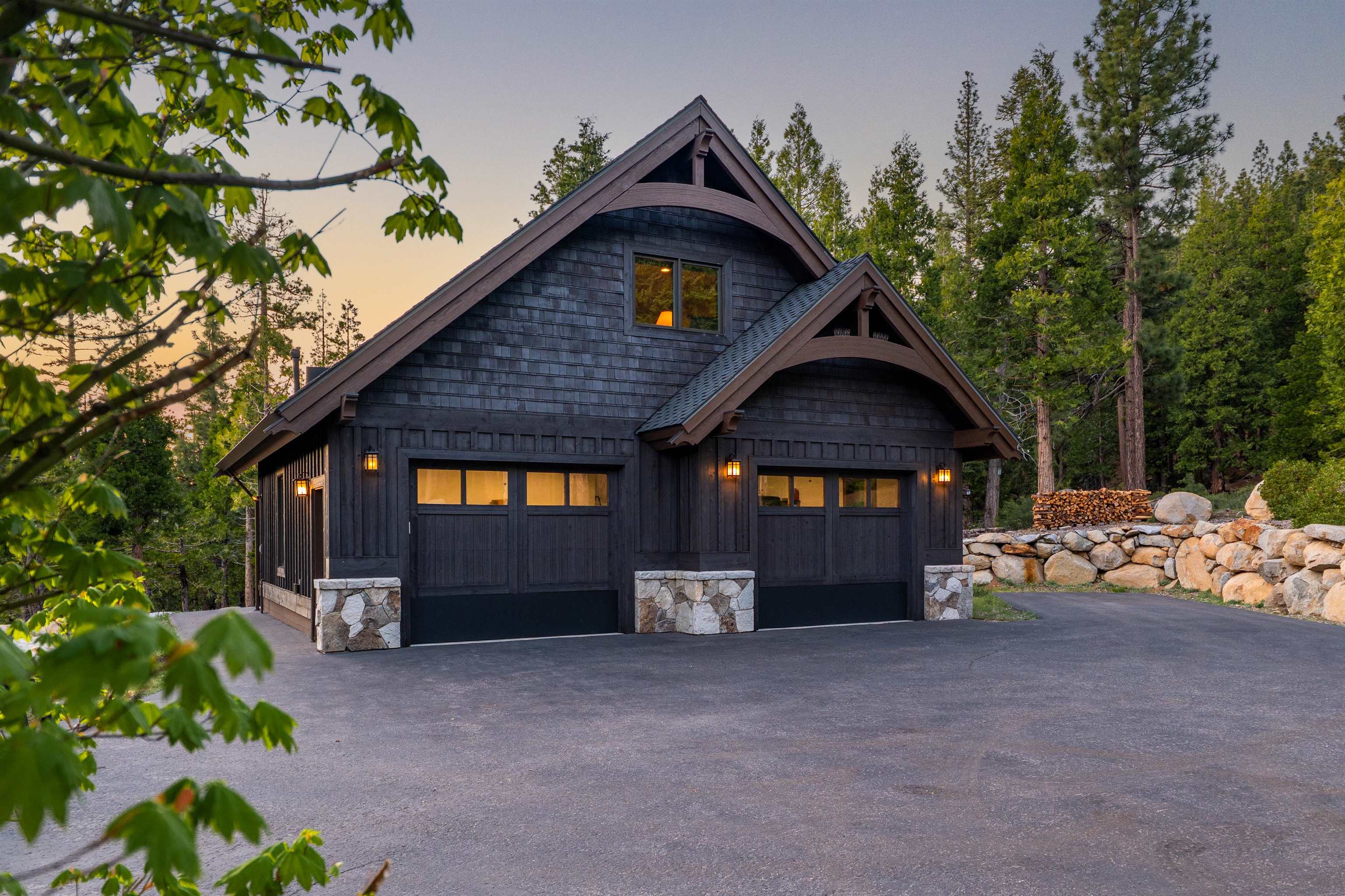 2081 Tahoe Mountain Road