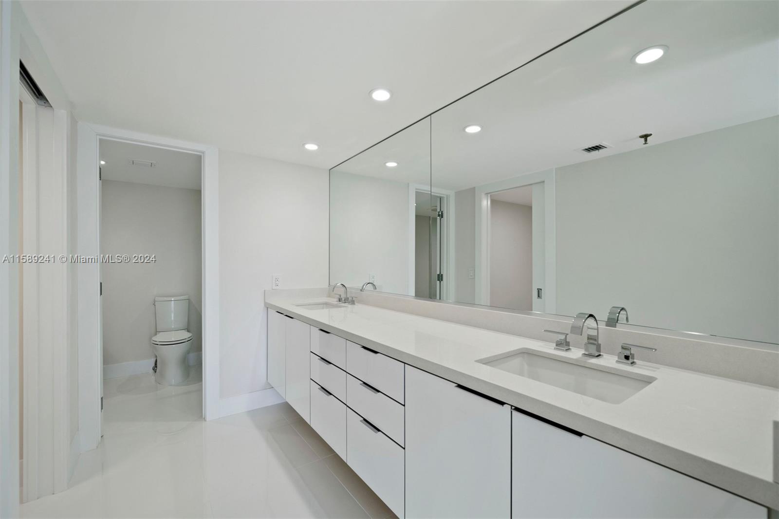 650 Ocean Dr # 4C