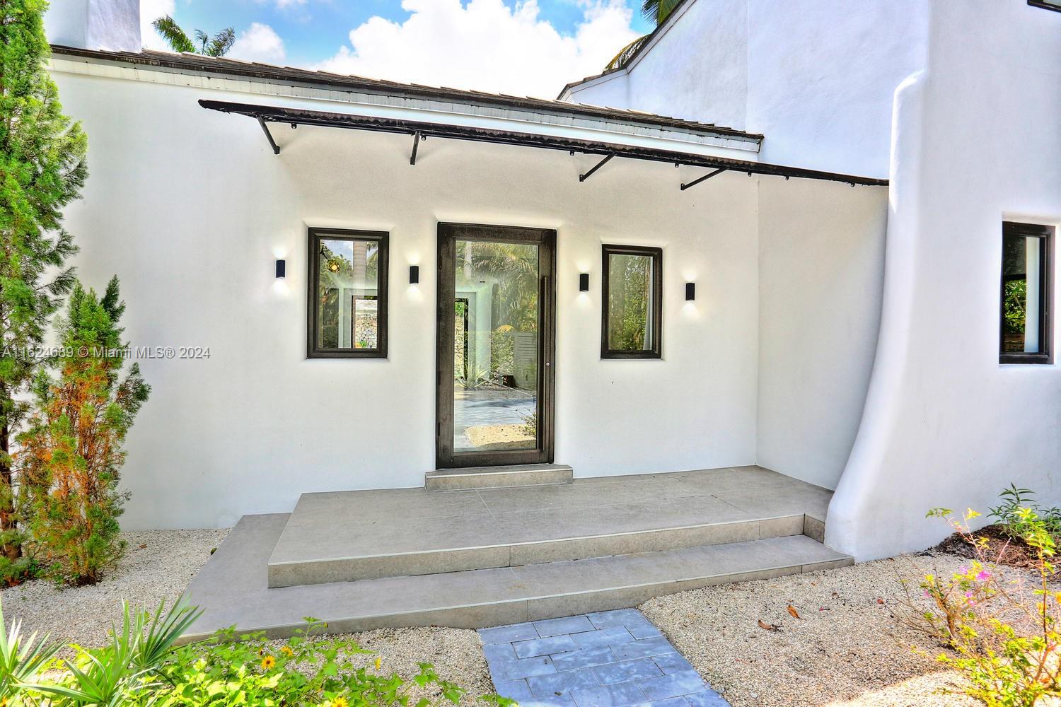 3573 Linden Ln