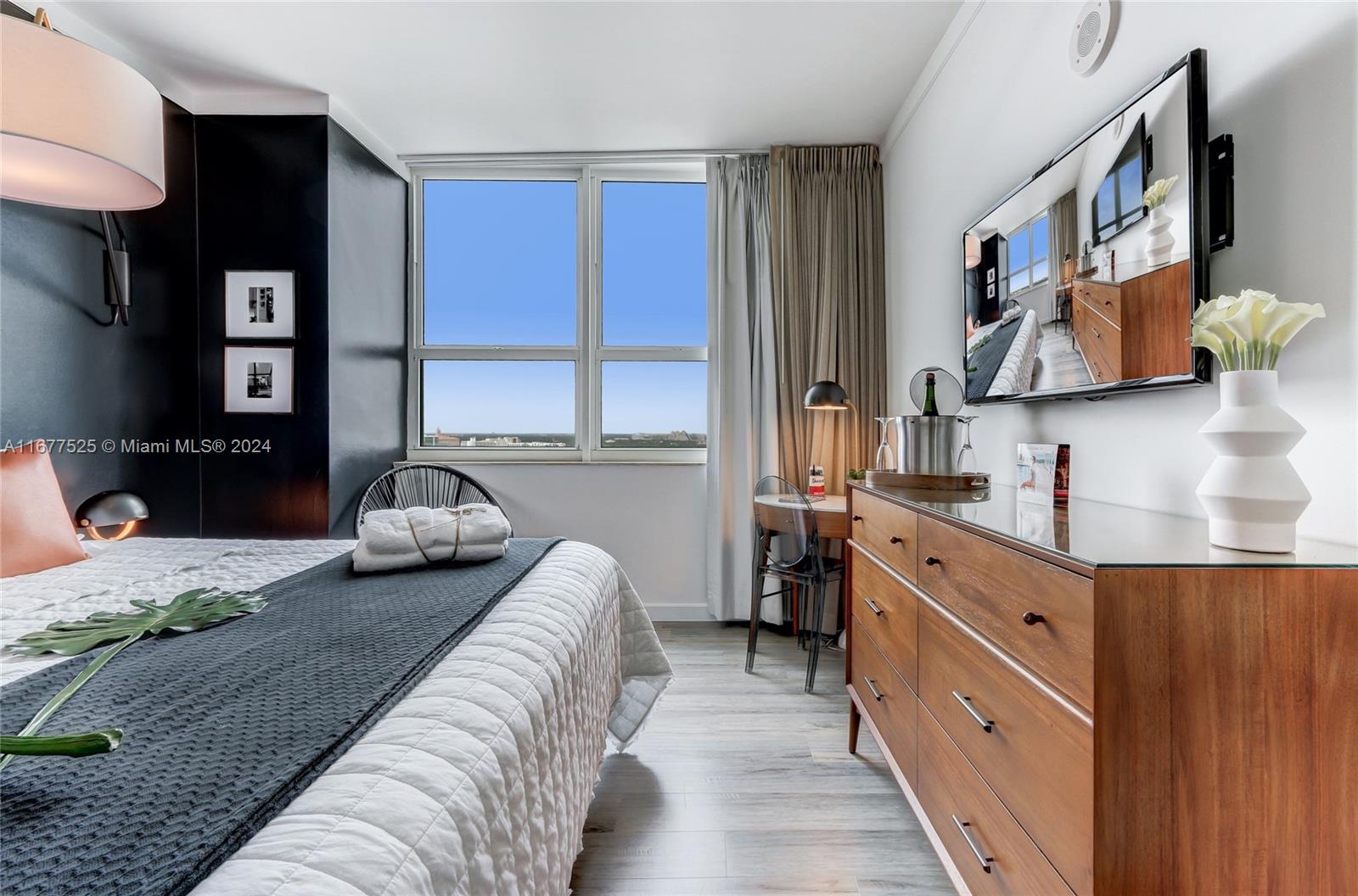 2889 Mcfarlane Rd # 1817 Unit: 1815, 1817