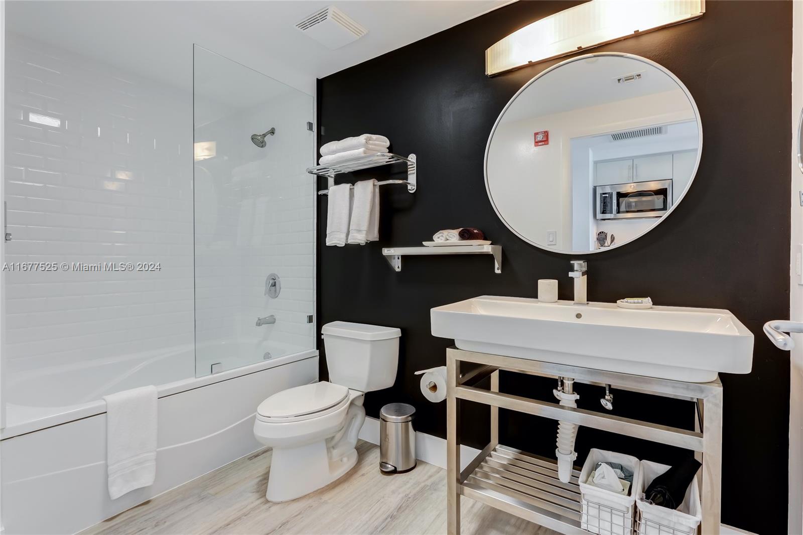 2889 Mcfarlane Rd # 1817 Unit: 1815, 1817