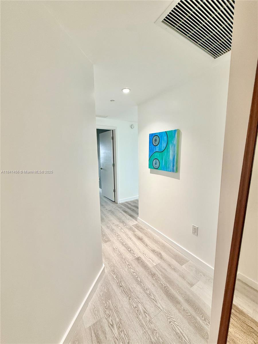 501 NE 31st St # 3706