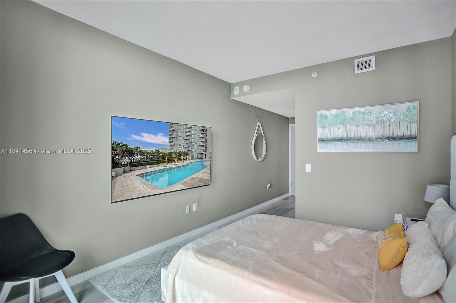 501 NE 31st St # 3706