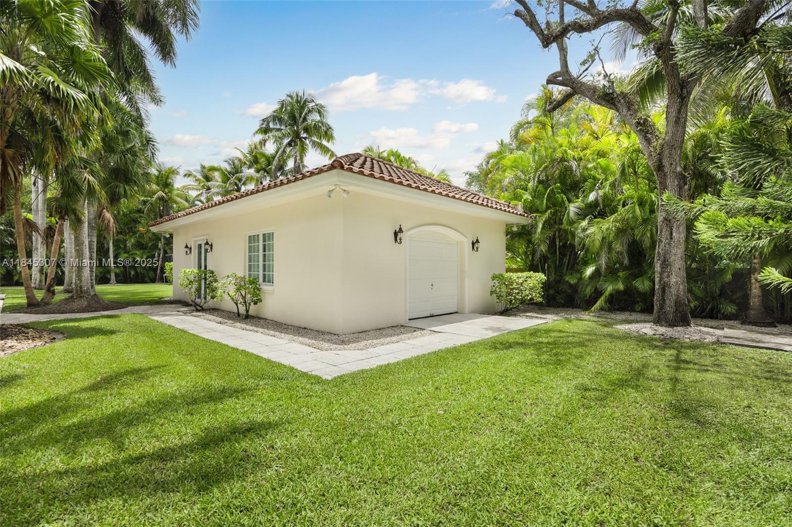 7245 SW 104th St