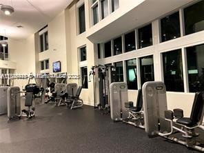 1900 N Bayshore Dr # 4708
