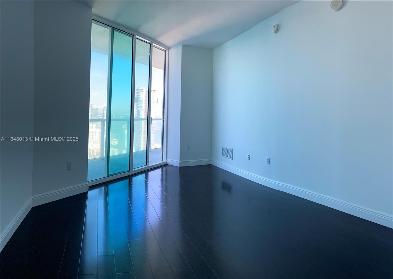 1900 N Bayshore Dr # 4708