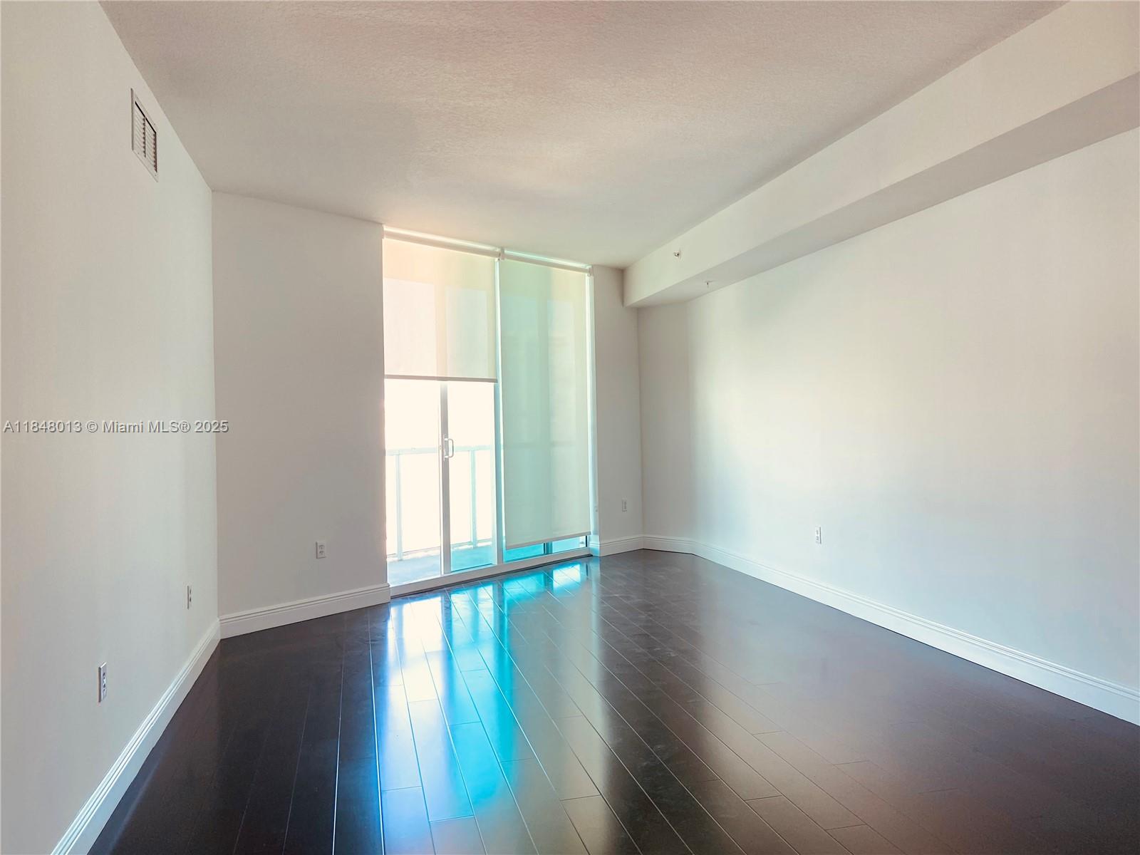 1900 N Bayshore Dr # 4708