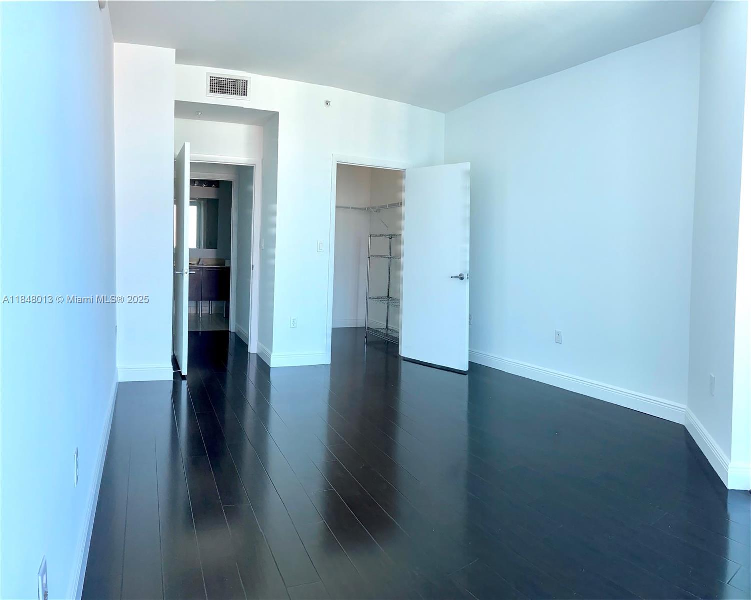 1900 N Bayshore Dr # 4708