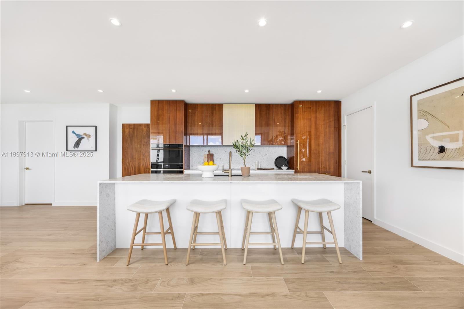 2678 Tigertail Ave # 1706, Coconut Grove Unit: 1706