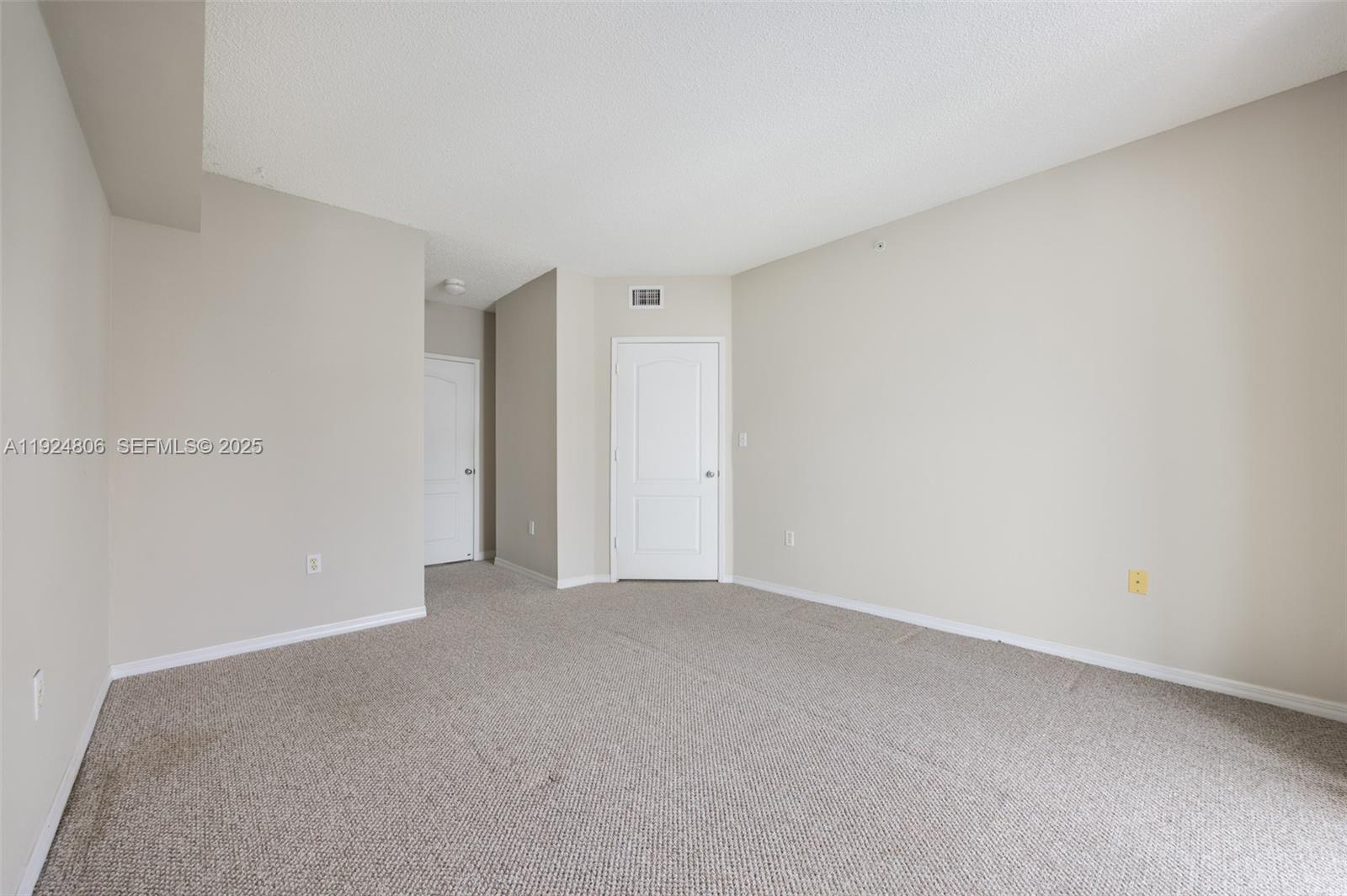5085 NW 7th St Unit: PH12