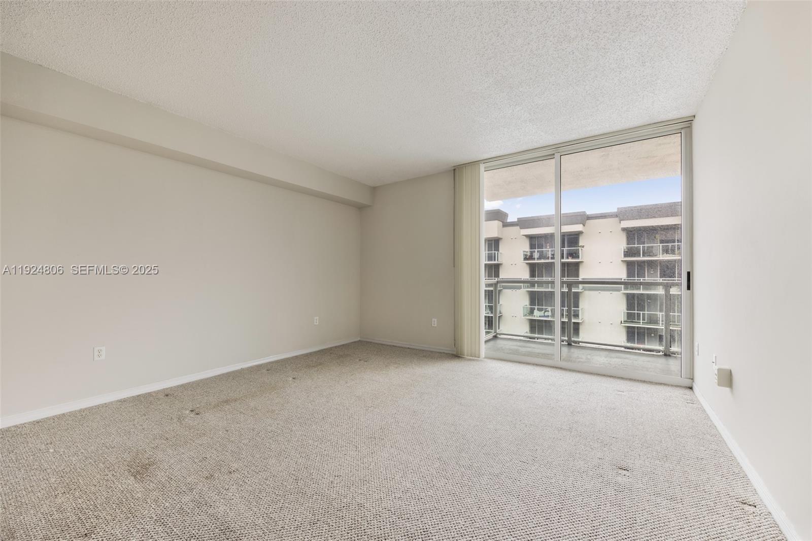 5085 NW 7th St Unit: PH12