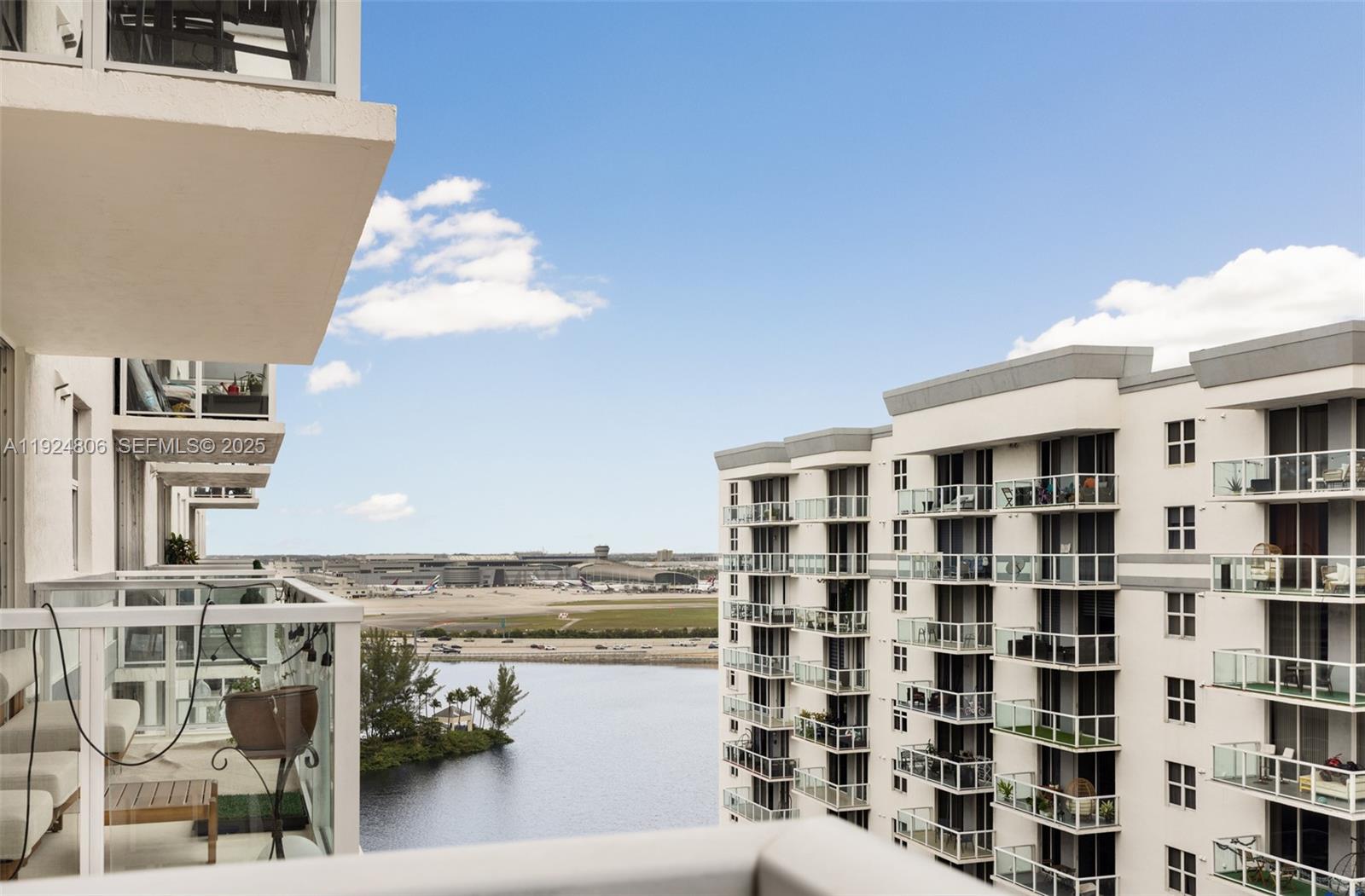 5085 NW 7th St Unit: PH12