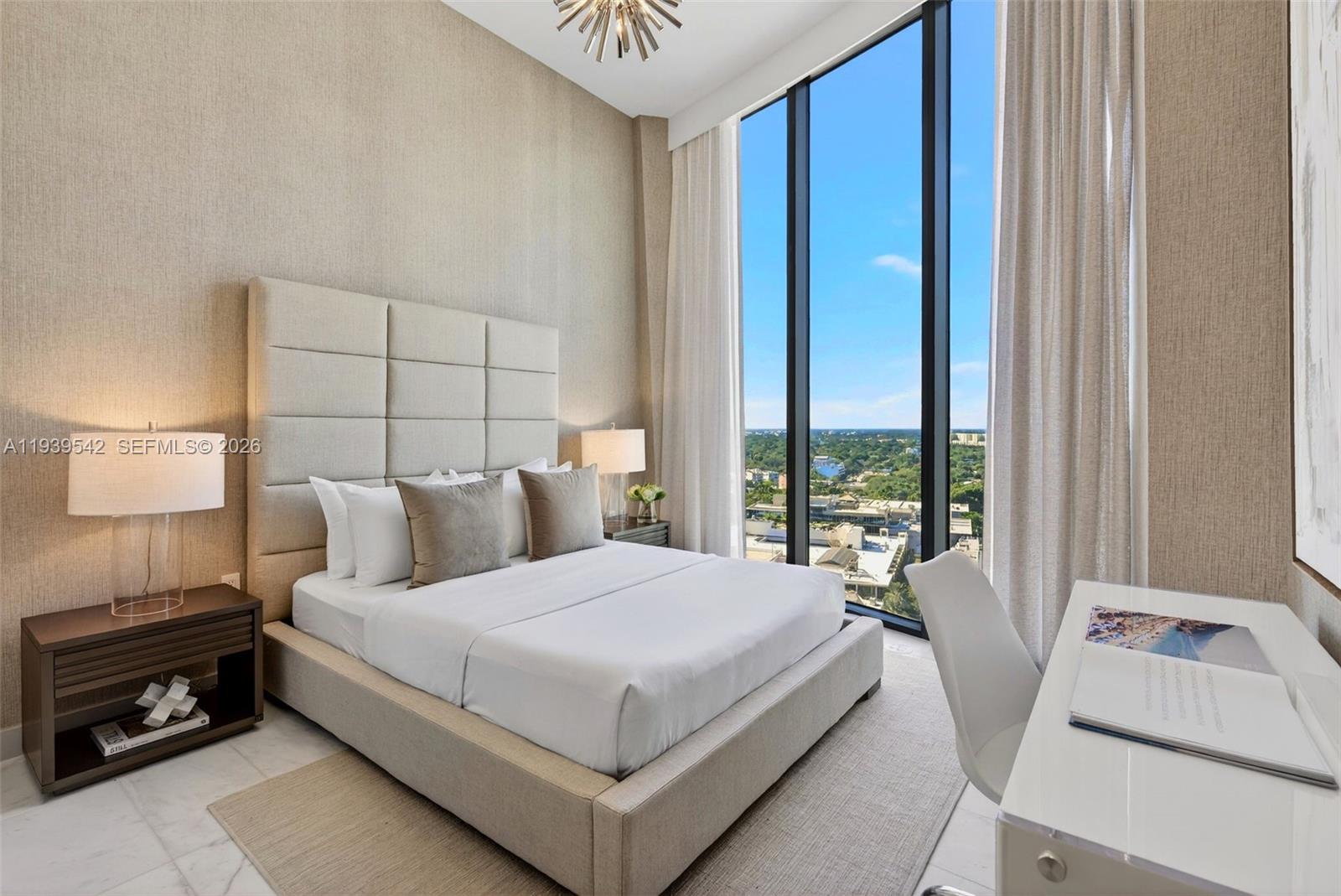 2821 S Bayshore Dr # 19B