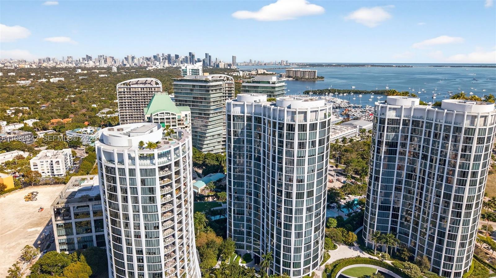 2821 S Bayshore Dr # 19B