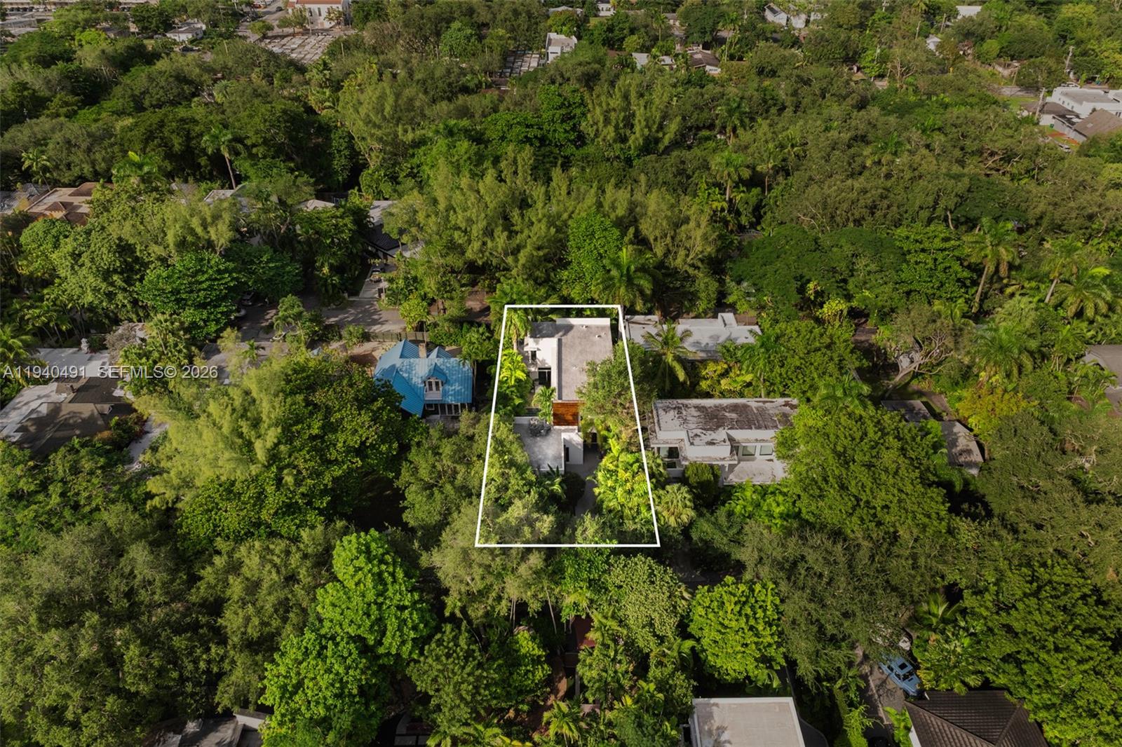 3655 Avocado Ave