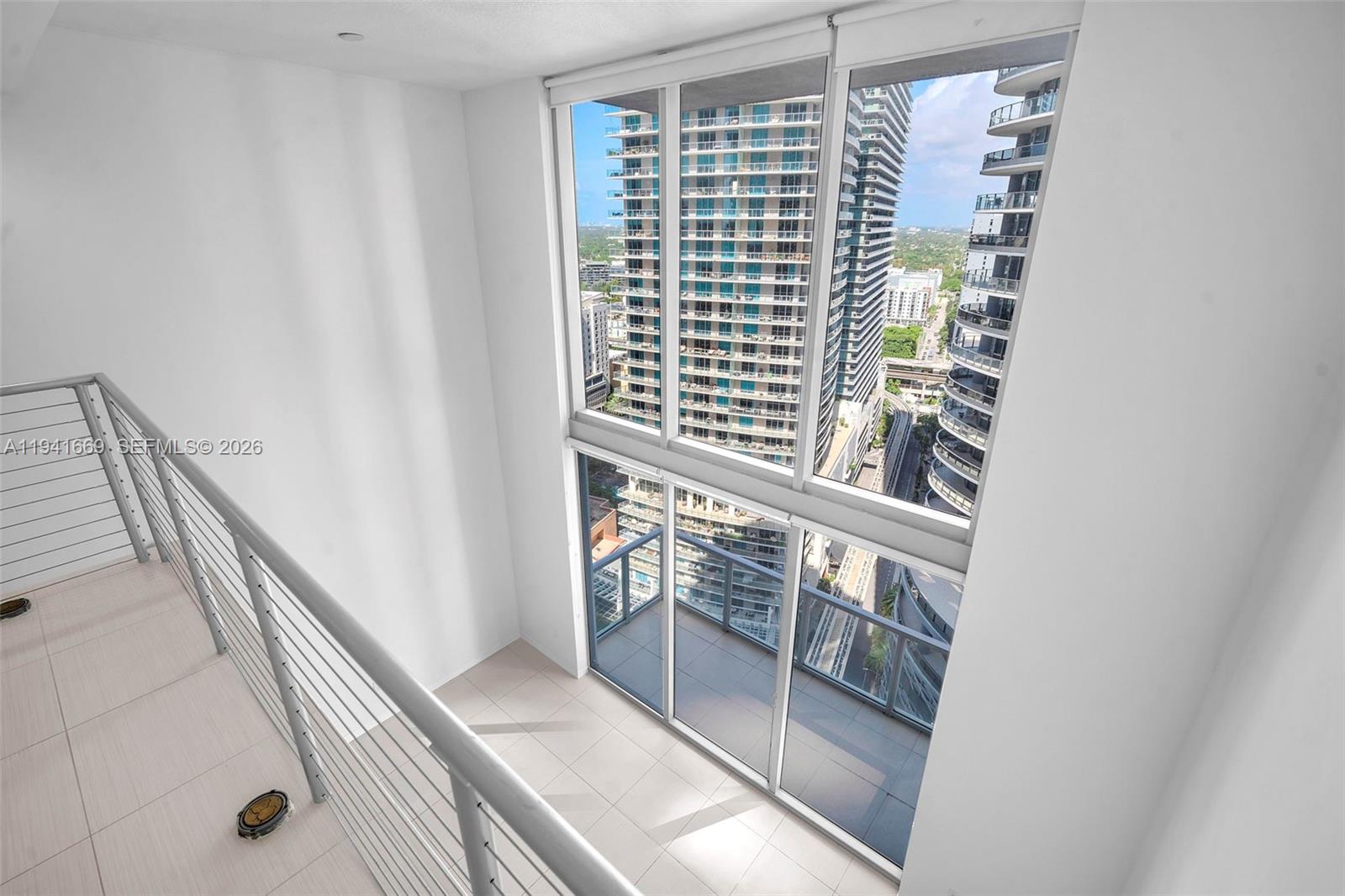 1050 Brickell Ave # 2418