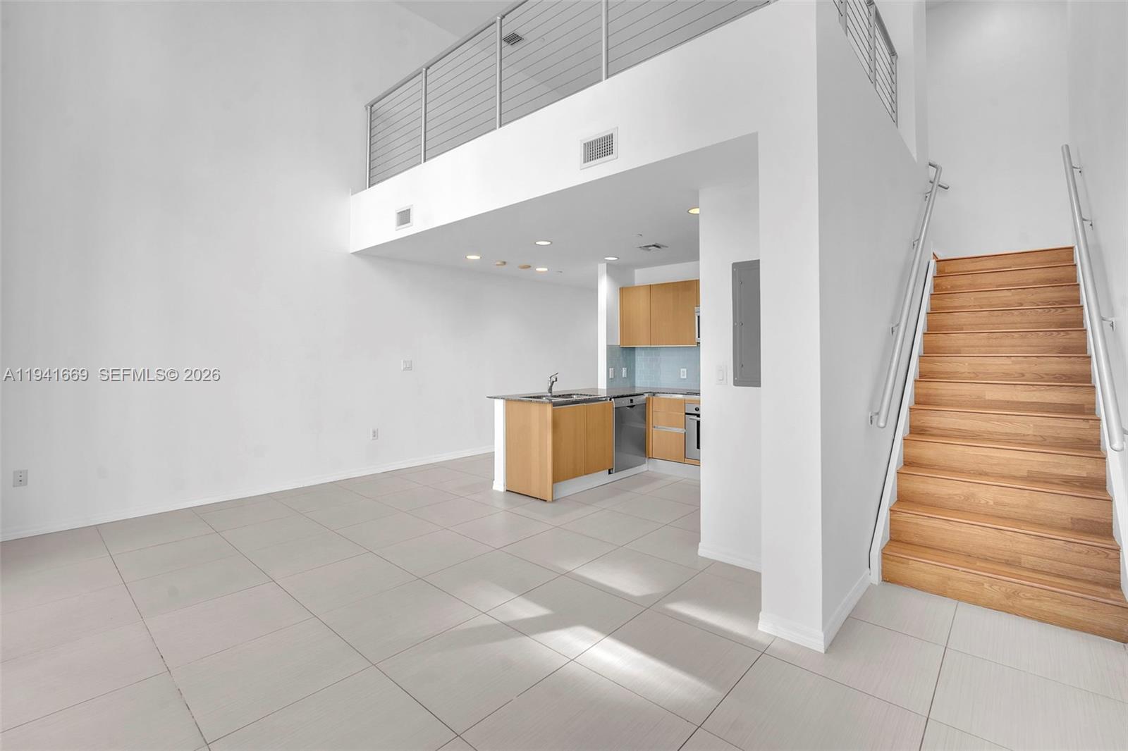 1050 Brickell Ave # 2418
