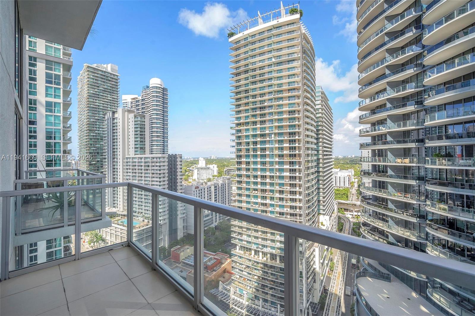 1050 Brickell Ave # 2418