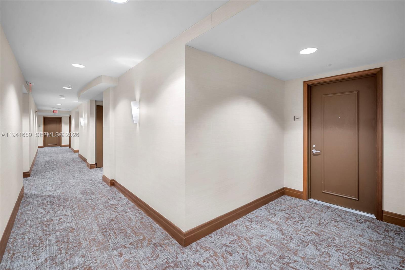 1050 Brickell Ave # 2418