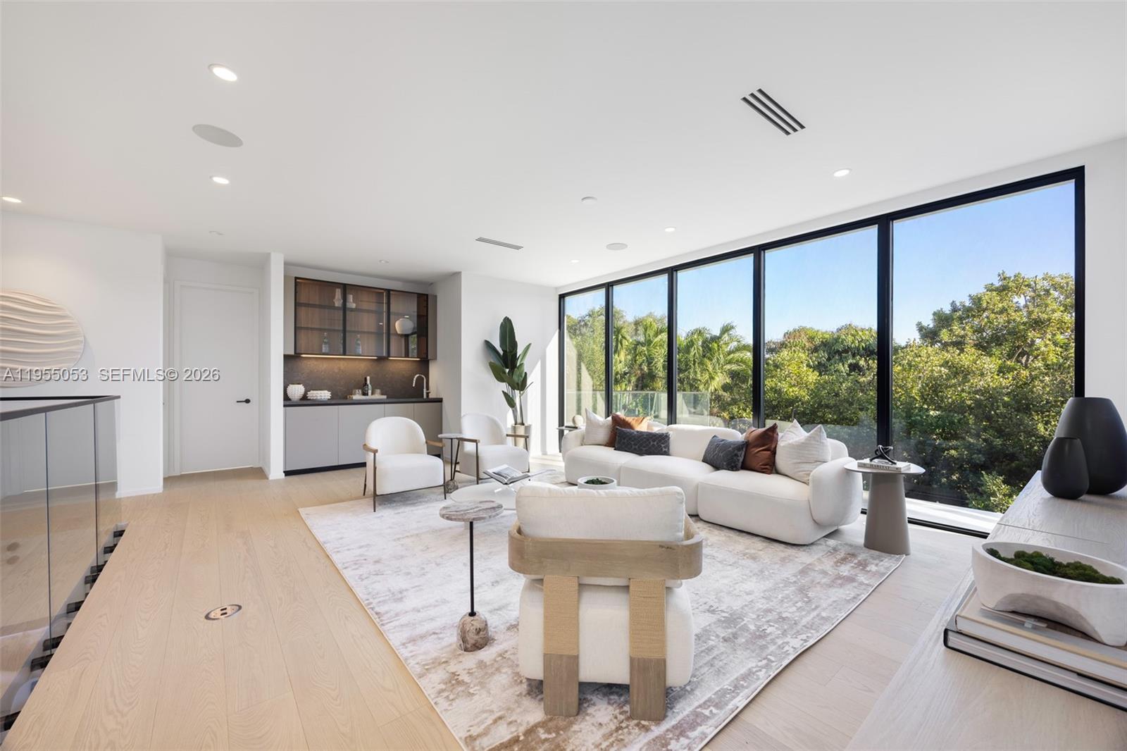 30 Samana Dr