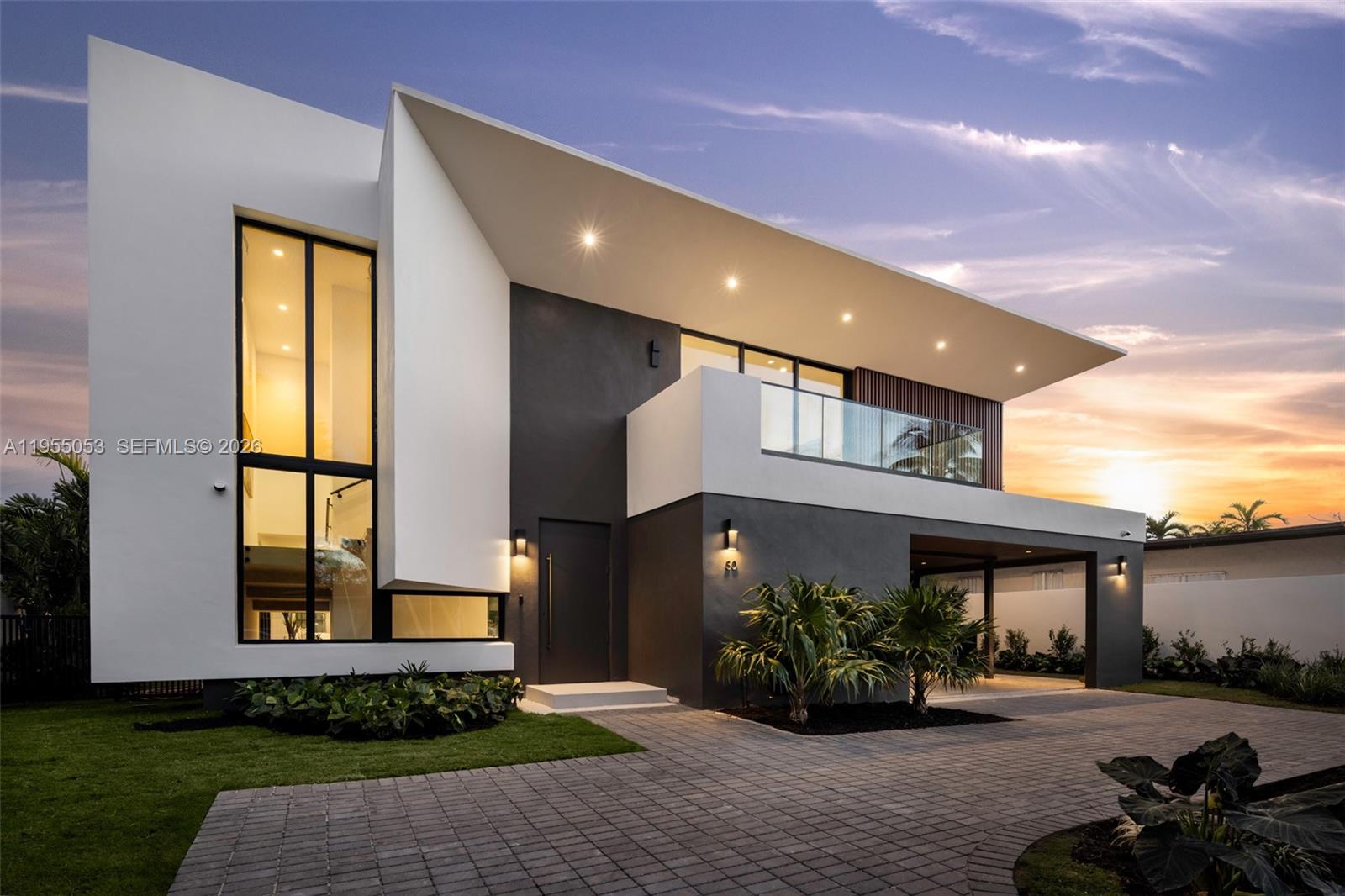 30 Samana Dr