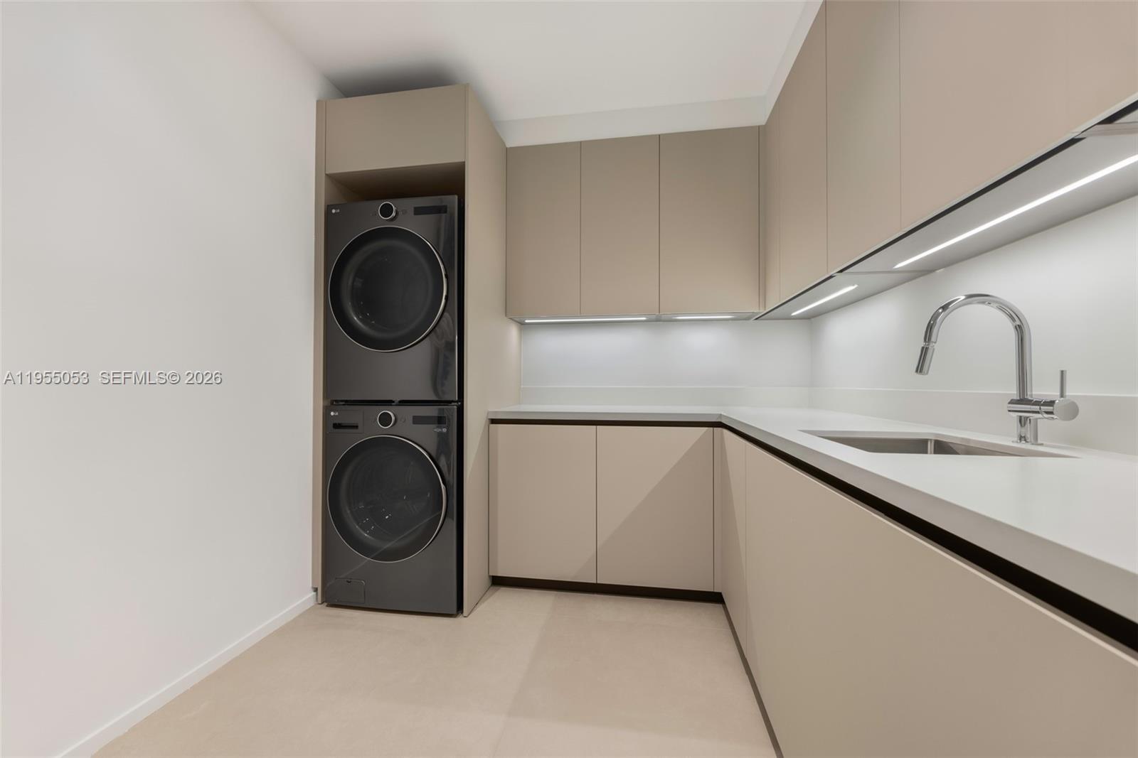 30 Samana Dr
